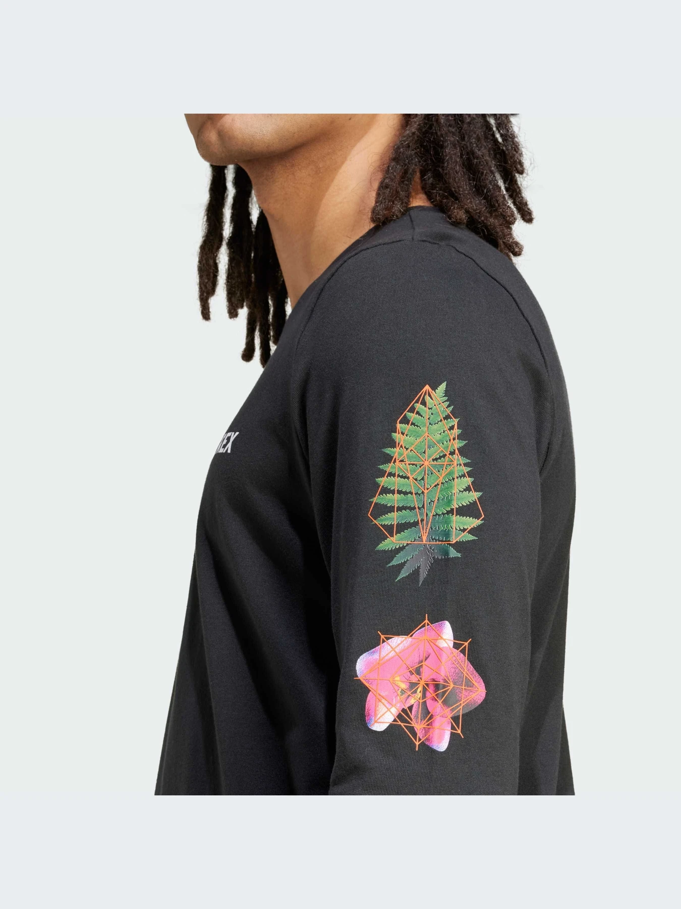 Худи и свитшоты Adidas Graphics модель IZ0464 Худи и свитшоты Adidas Graphics модель IZ0464 Фото
