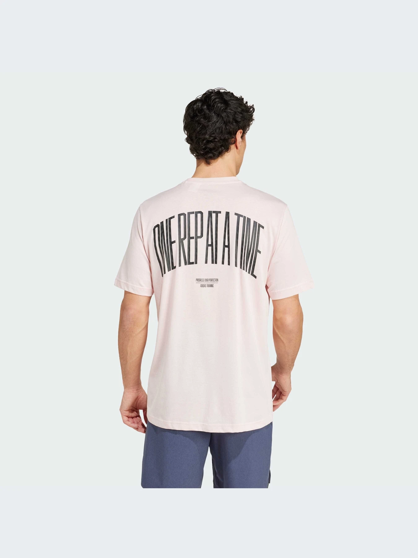 Футболки и поло Adidas модель IW0137 Футболки и поло Adidas модель IW0137 Фото