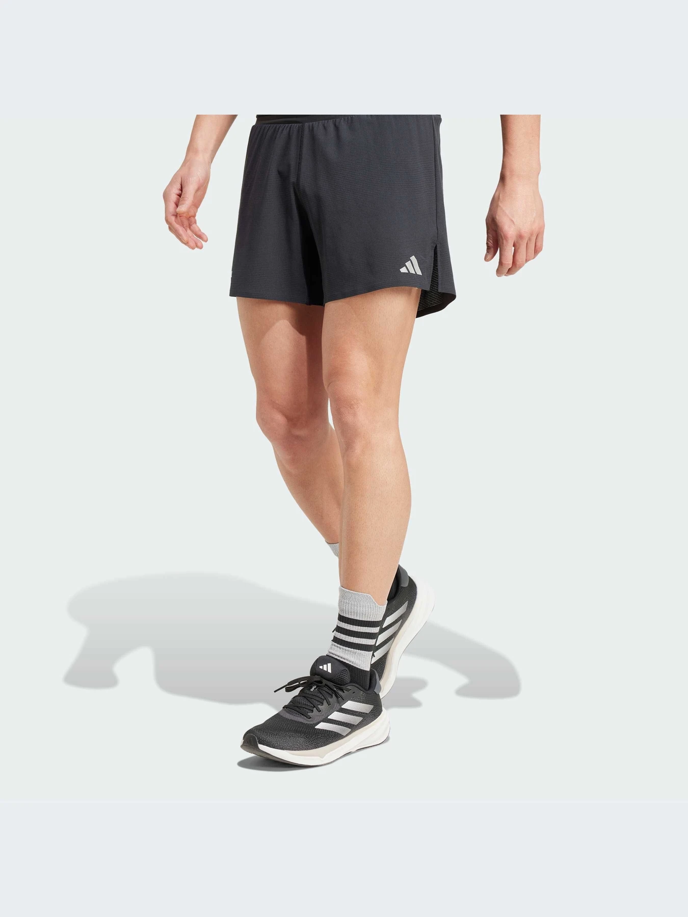 Шорты Adidas Ultraboost модель IT3508 Шорты Adidas Ultraboost модель IT3508 Фото