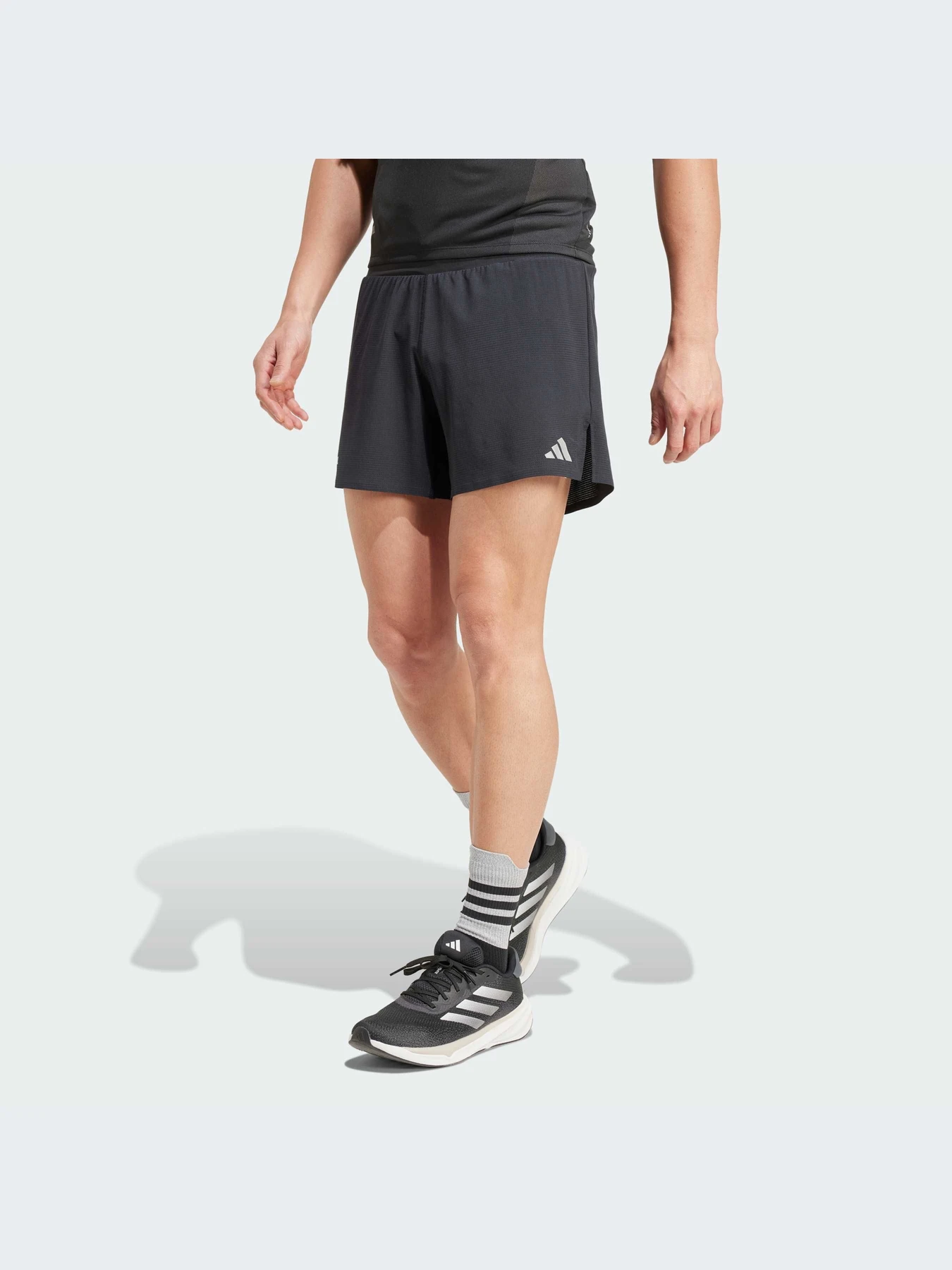 Шорты Adidas Ultraboost модель IT3508 Шорты Adidas Ultraboost модель IT3508 Фото