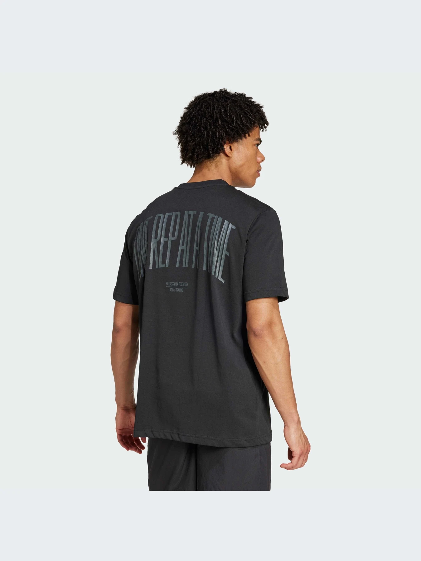 Футболки и поло Adidas модель JI6322 Футболки и поло Adidas модель JI6322 Фото