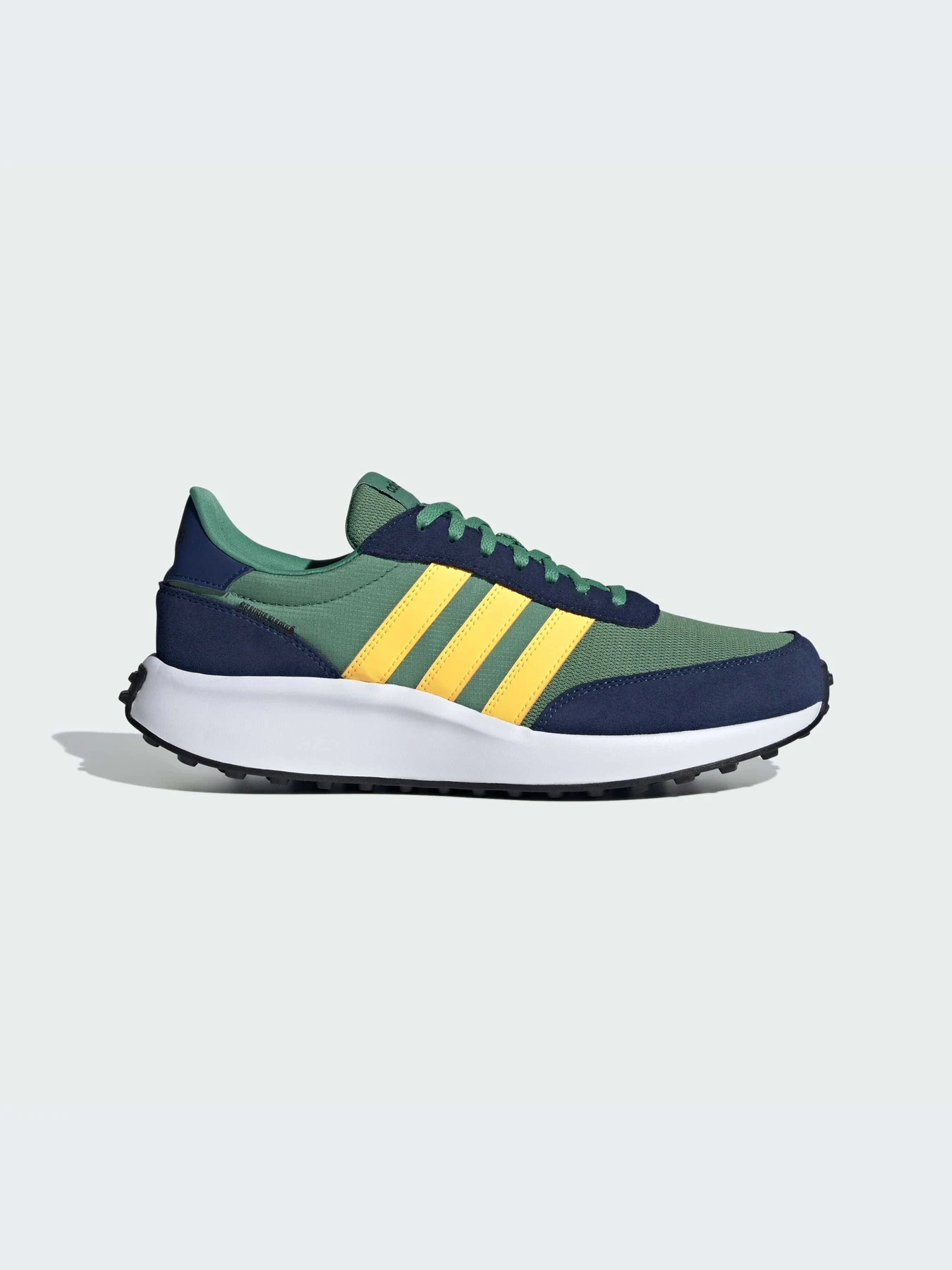 Кроссовки Adidas модель IF3709 Кроссовки Adidas модель IF3709 Фото