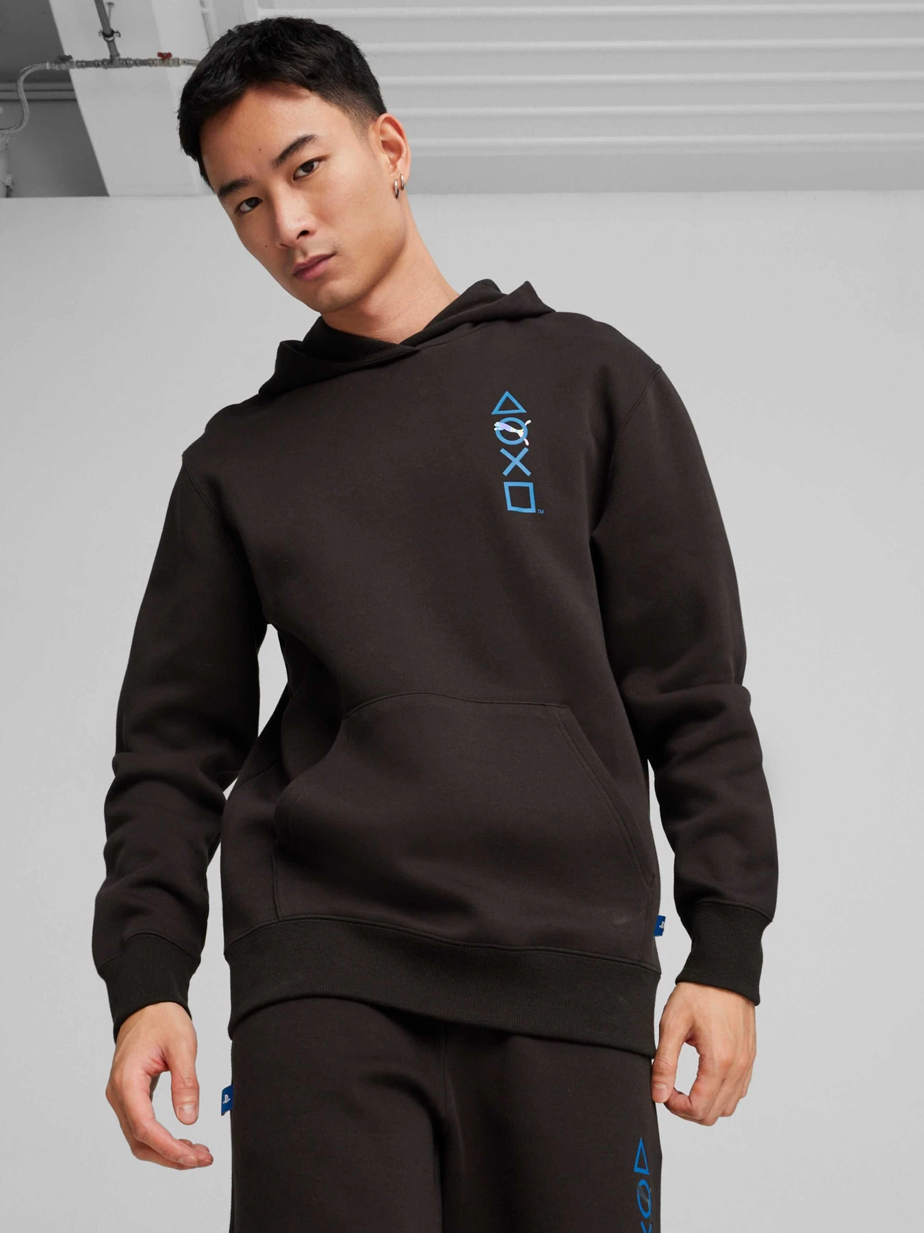 Худи и свитшоты PUMA x Playstation Hoodie модель 624678 Худи и свитшоты PUMA x Playstation Hoodie модель 624678 Фото