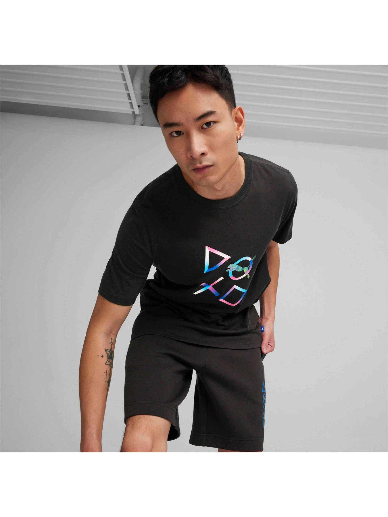 Футболки і поло PUMA x Playstation Tee модель 624676 Футболки і поло PUMA x Playstation Tee модель 624676 Фото