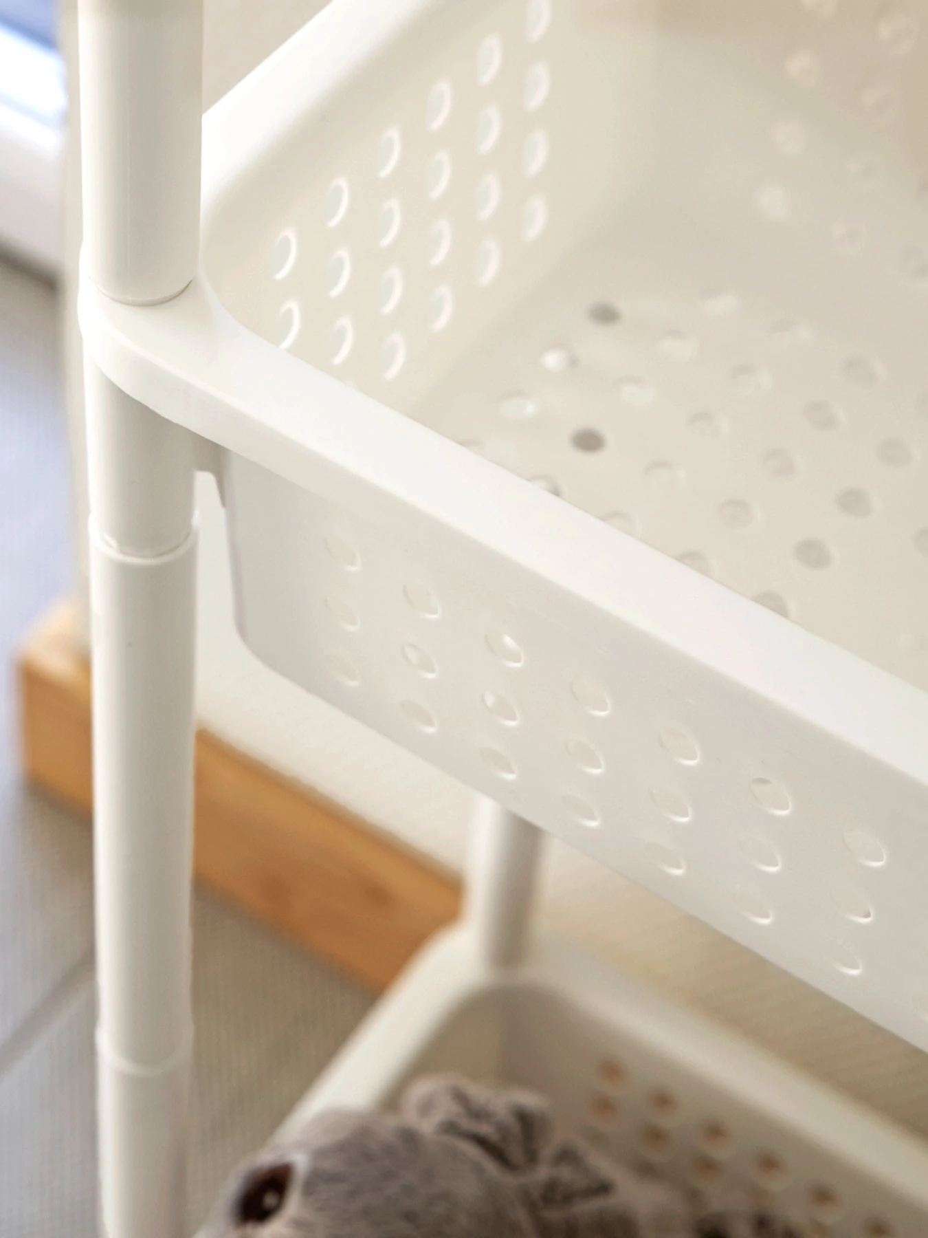 Этажерка 3-х-ярусная на колесах белая MBM HOME модель FH-23 WHITE Фото