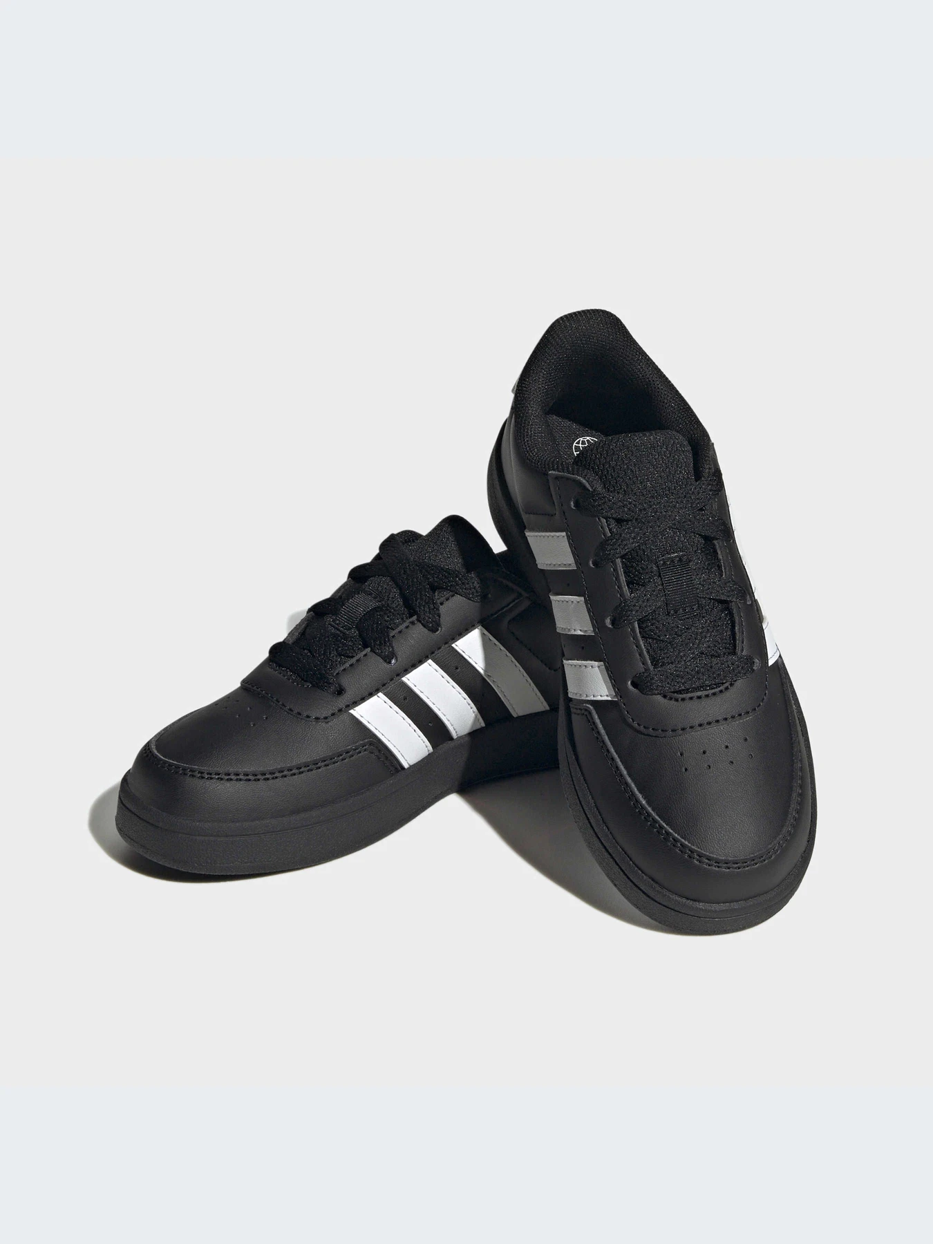 Кросівки Adidas модель HP8961 Кросівки Adidas модель HP8961 Фото