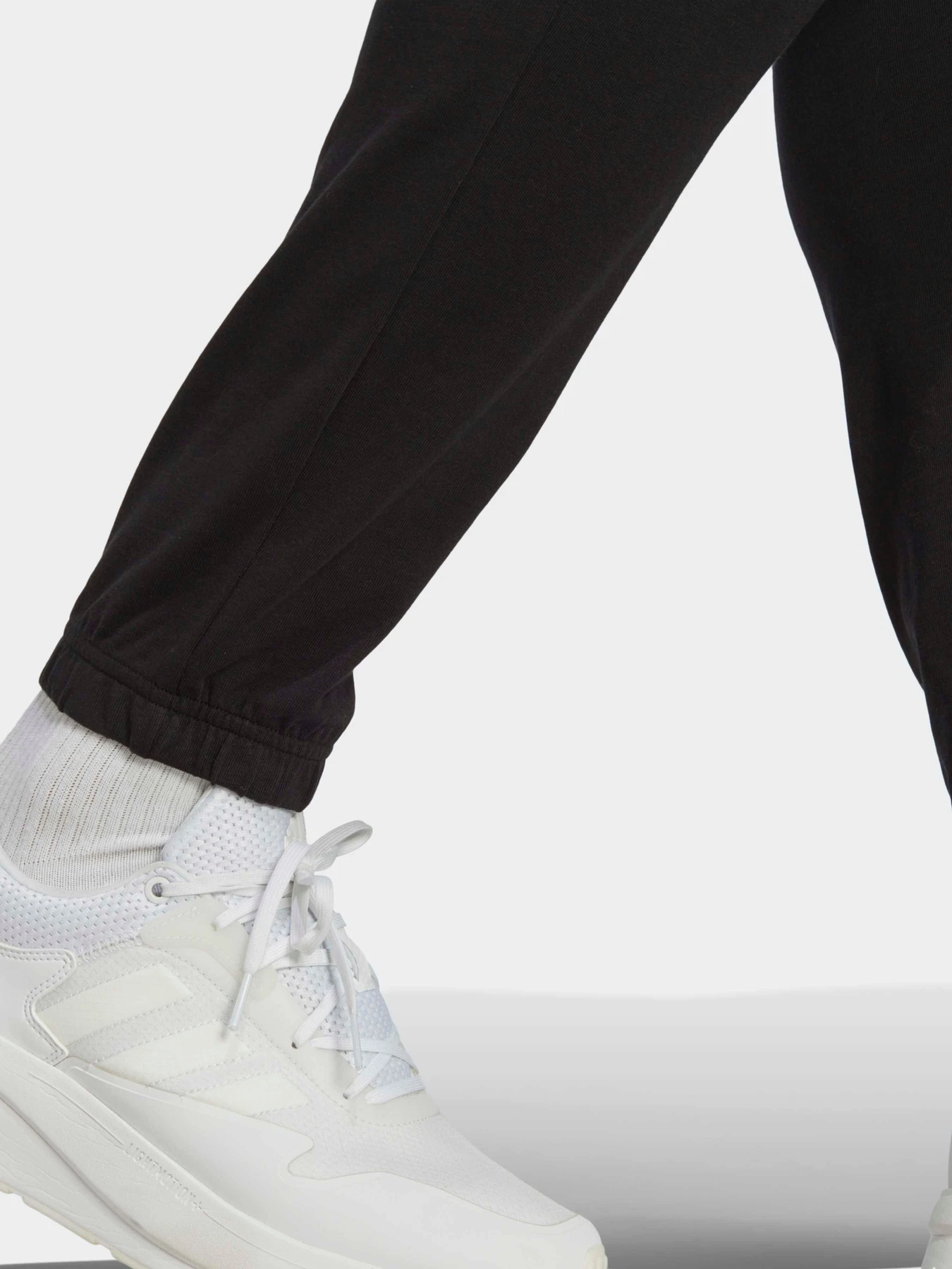 Брюки Adidas Adidas Essentials модель IC9400 Фото