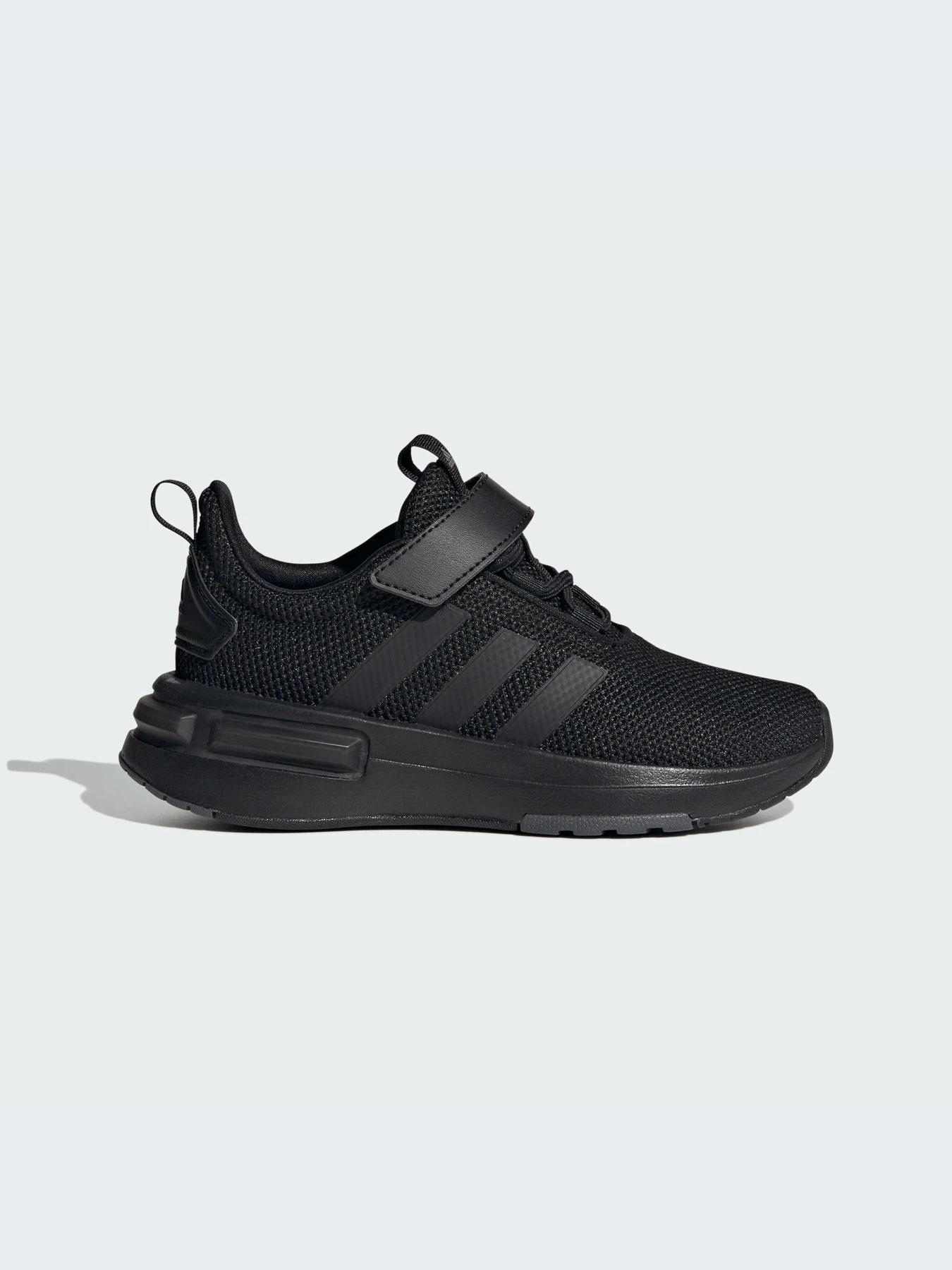 Кросівки Adidas Racer модель IF0145 Кросівки Adidas Racer модель IF0145 Фото