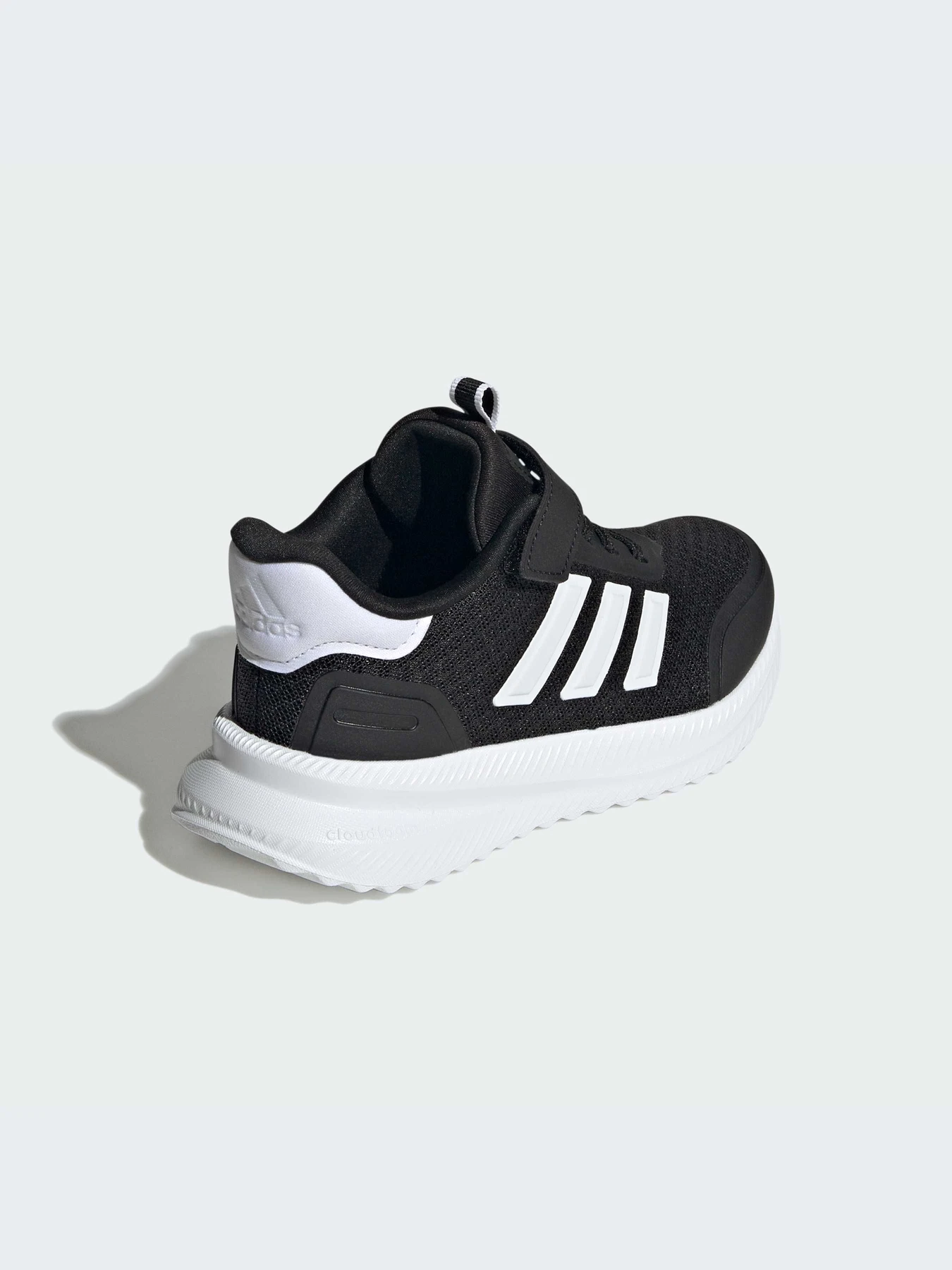 Кроссовки Adidas XPLR модель IE8470 Кроссовки Adidas XPLR модель IE8470 Фото