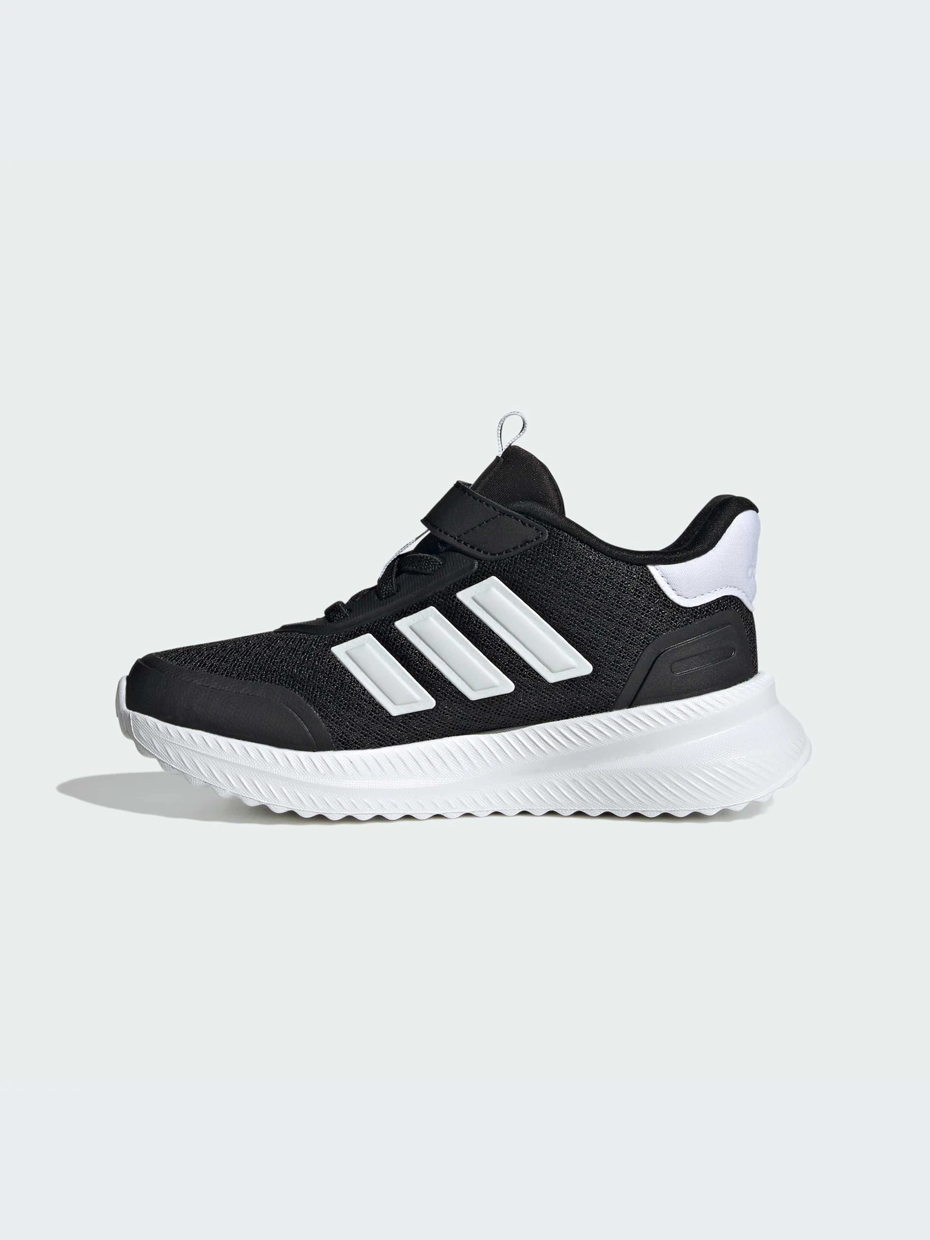 Кроссовки Adidas XPLR модель IE8470 Кроссовки Adidas XPLR модель IE8470 Фото