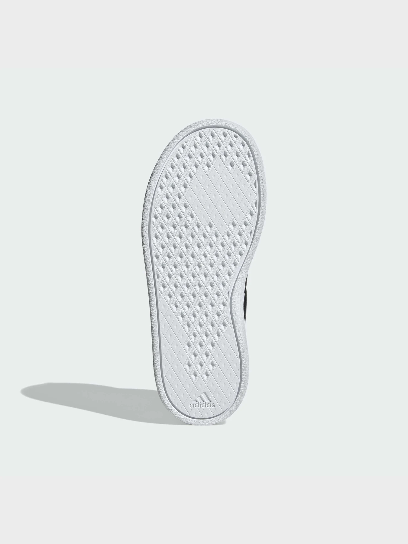 Кросівки Adidas модель IE3792 Кросівки Adidas модель IE3792 Фото
