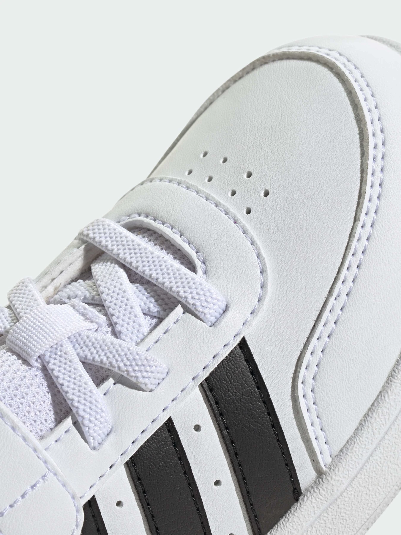 Кросівки Adidas модель IE3792 Кросівки Adidas модель IE3792 Фото