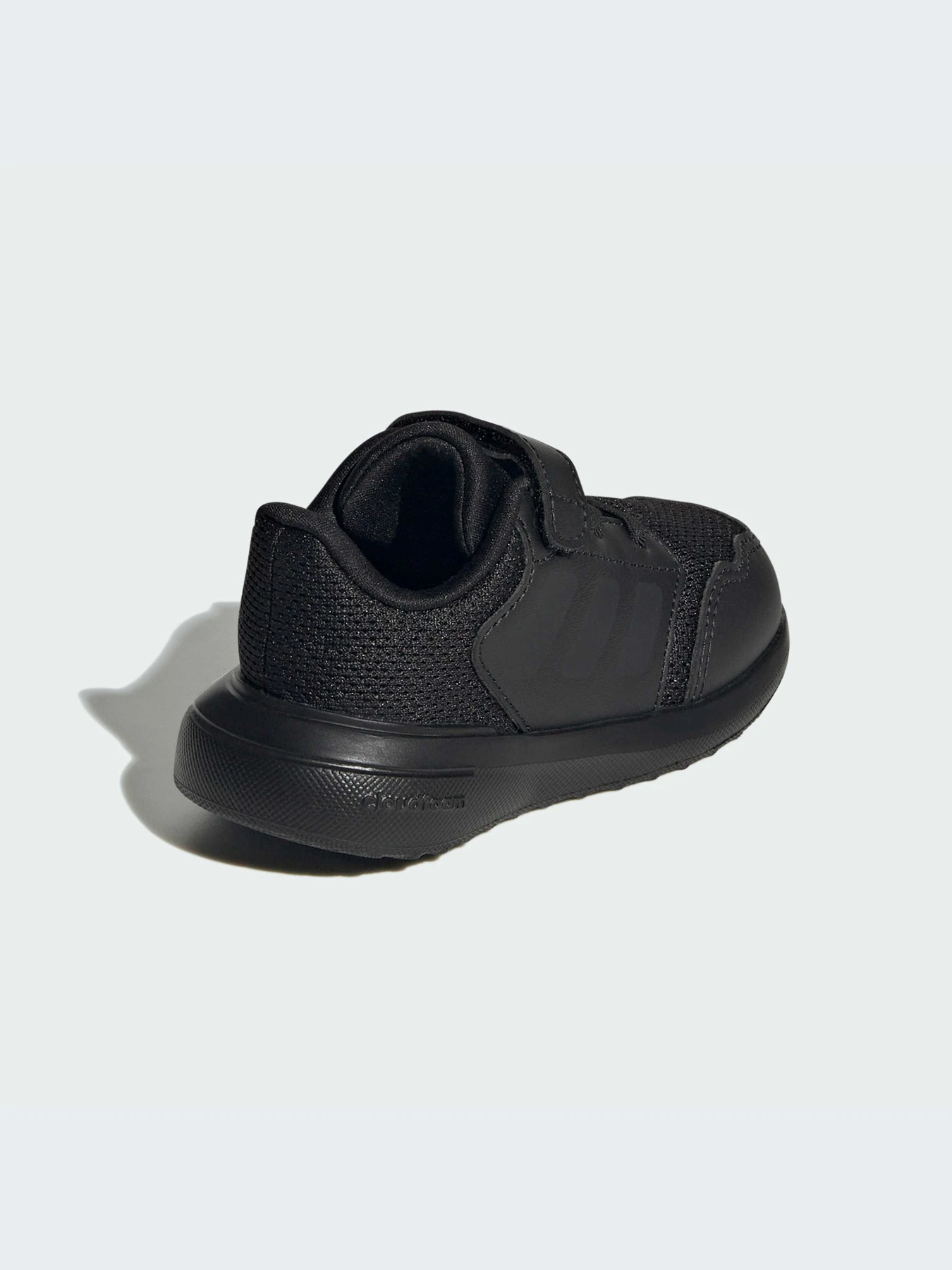 Кросівки Adidas модель IE6012 Кросівки Adidas модель IE6012 Фото