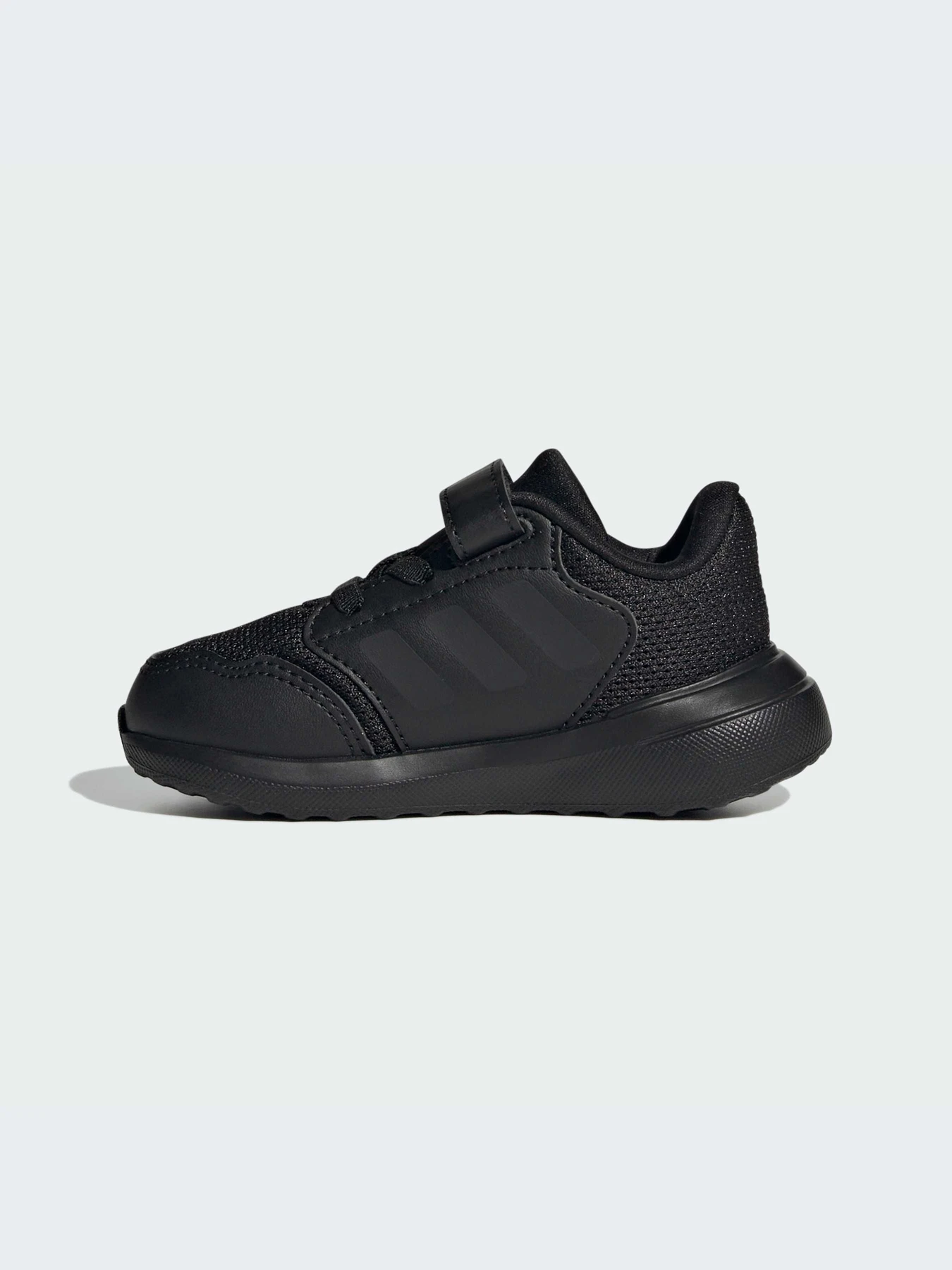 Кросівки Adidas модель IE6012 Кросівки Adidas модель IE6012 Фото