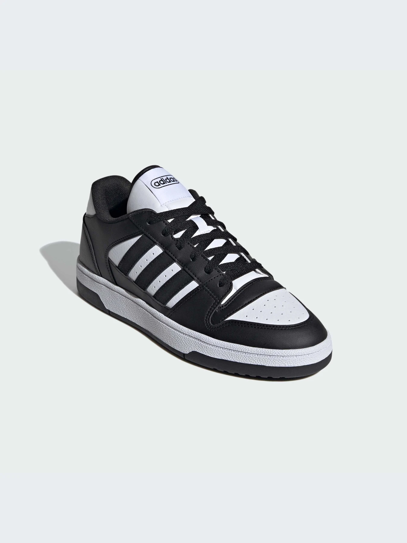 Кроссовки Adidas модель IE1011 Кроссовки Adidas модель IE1011 Фото