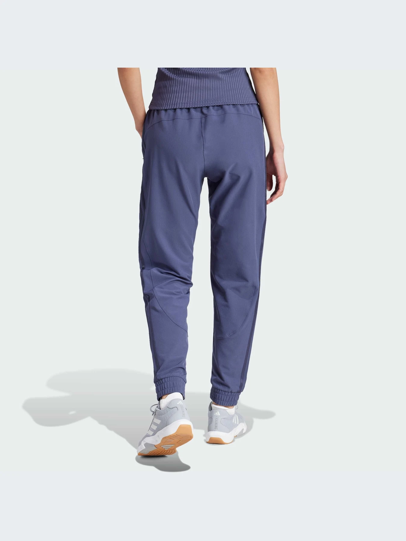 Брюки Adidas 3 Stripes модель IK5472 Брюки Adidas 3 Stripes модель IK5472 Фото