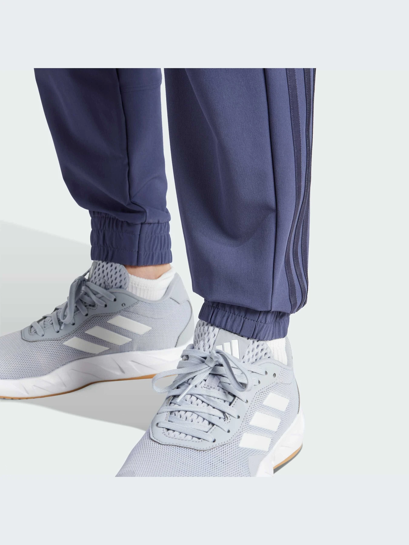 Брюки Adidas 3 Stripes модель IK5472 Брюки Adidas 3 Stripes модель IK5472 Фото