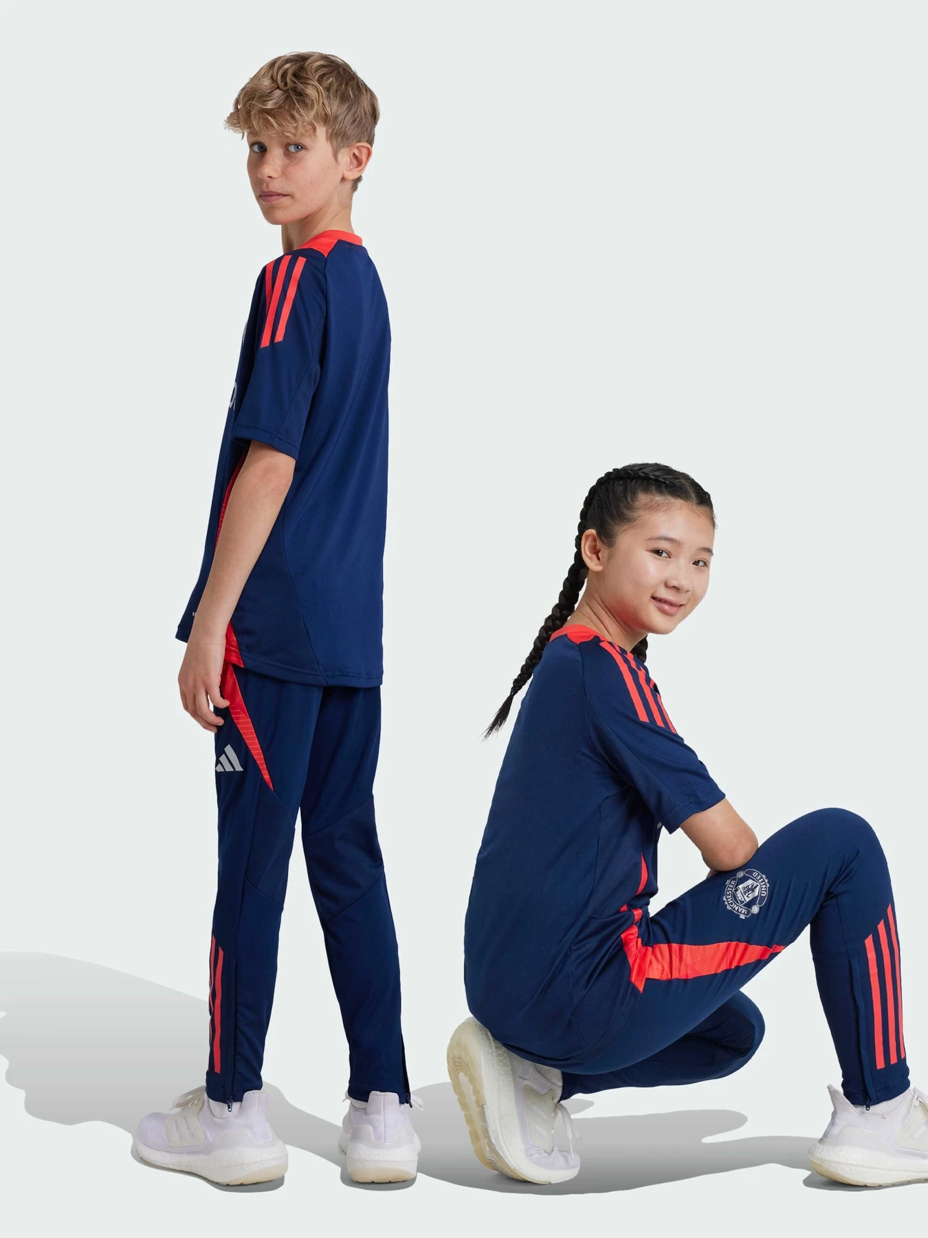 Брюки Adidas Tiro модель IT2025 Брюки Adidas Tiro модель IT2025 Фото
