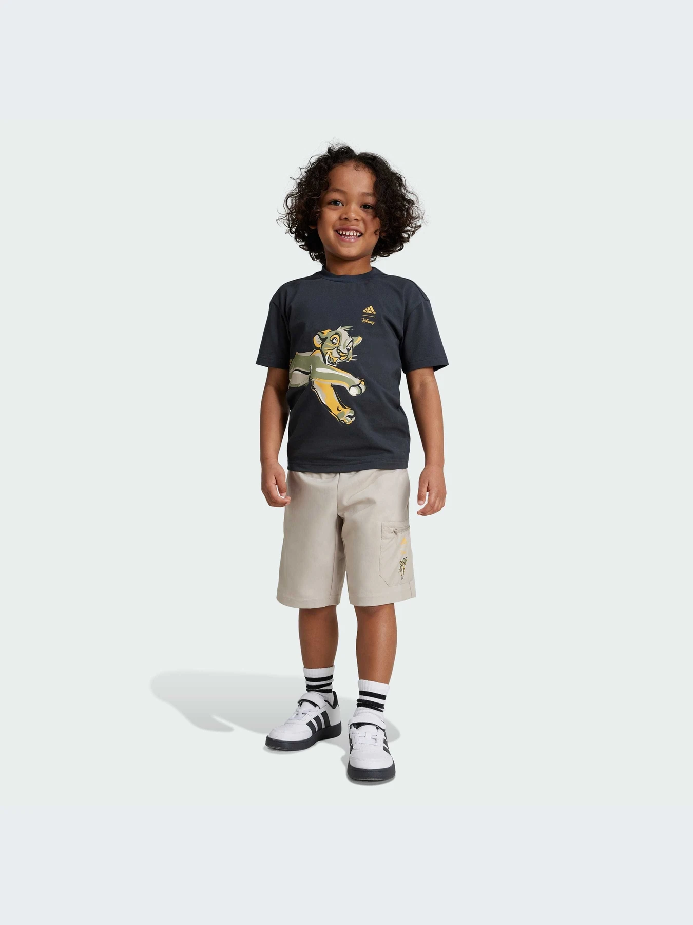 Костюмы Adidas x Disney модель IV9639 Костюмы Adidas x Disney модель IV9639 Фото
