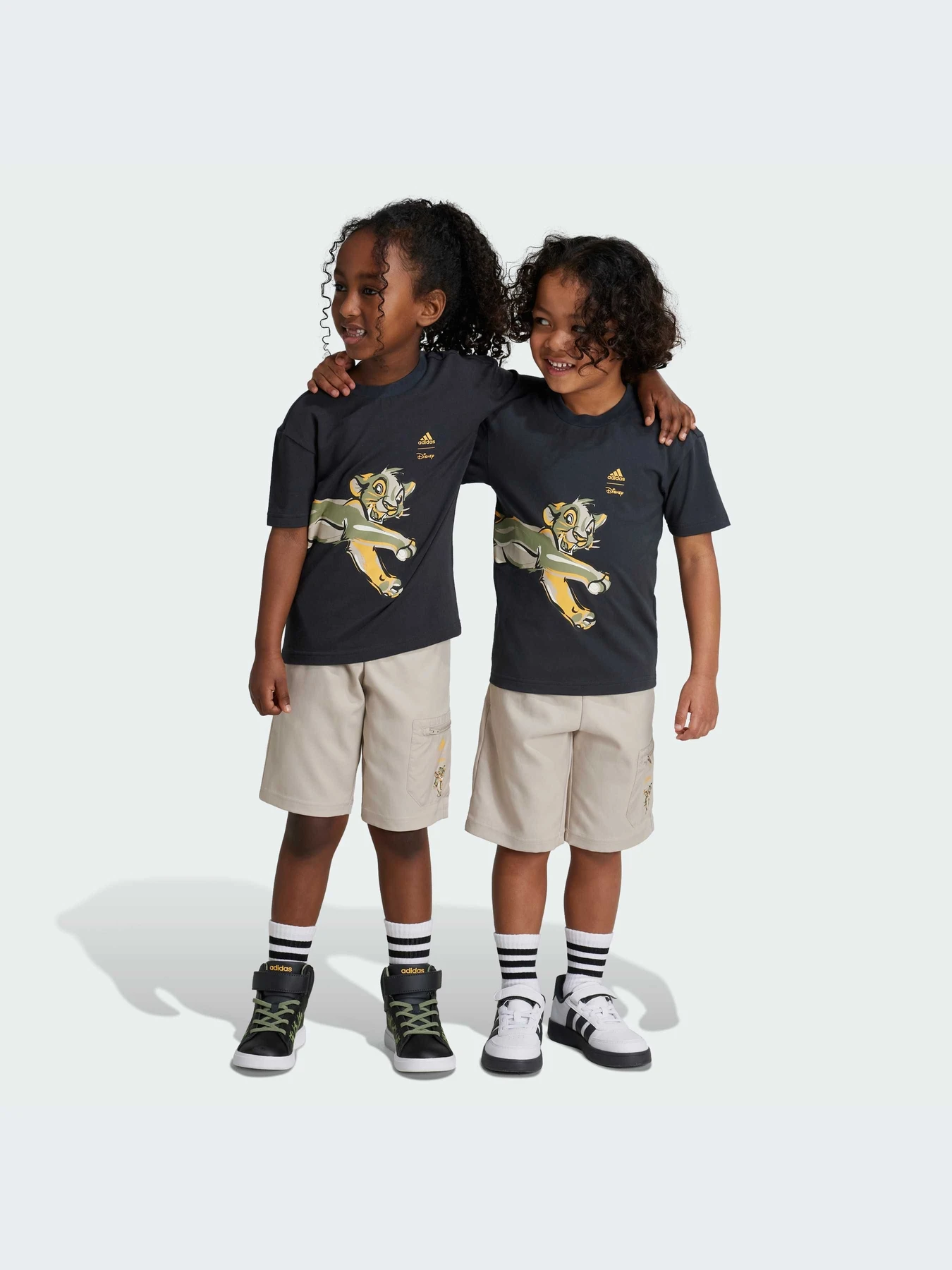 Костюмы Adidas x Disney модель IV9639 Костюмы Adidas x Disney модель IV9639 Фото
