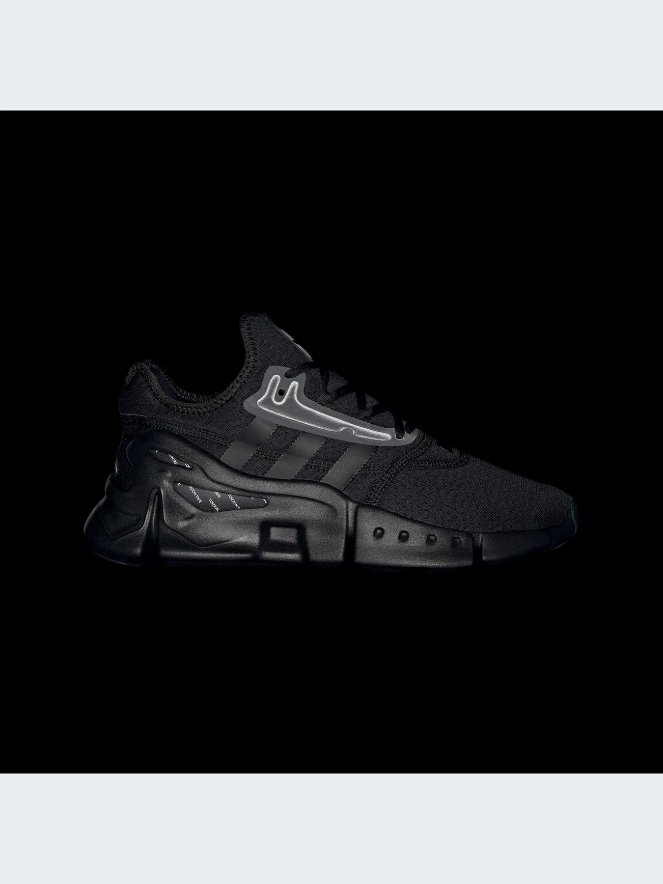 Кроссовки Adidas модель ID8298 Кроссовки Adidas модель ID8298 Фото