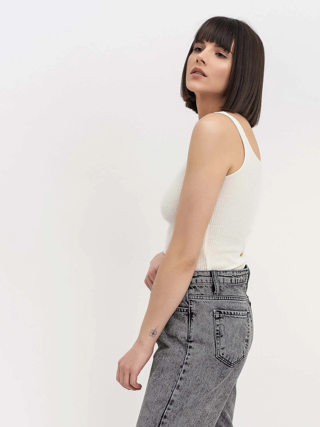 Футболки і поло Lesia модель 32MilkSHRTWLS Фото