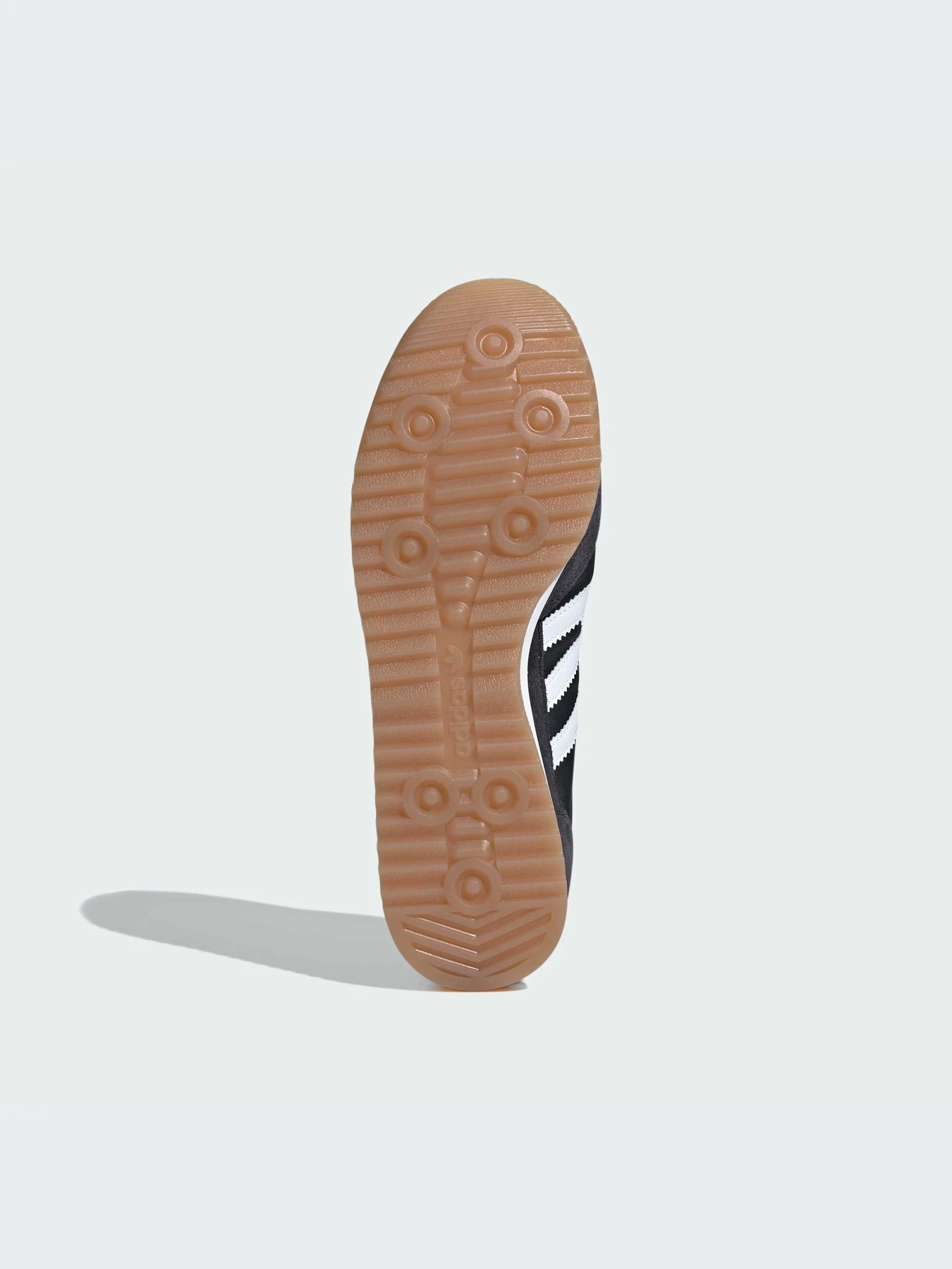 Кроссовки Adidas модель JI1282 Кроссовки Adidas модель JI1282 Фото