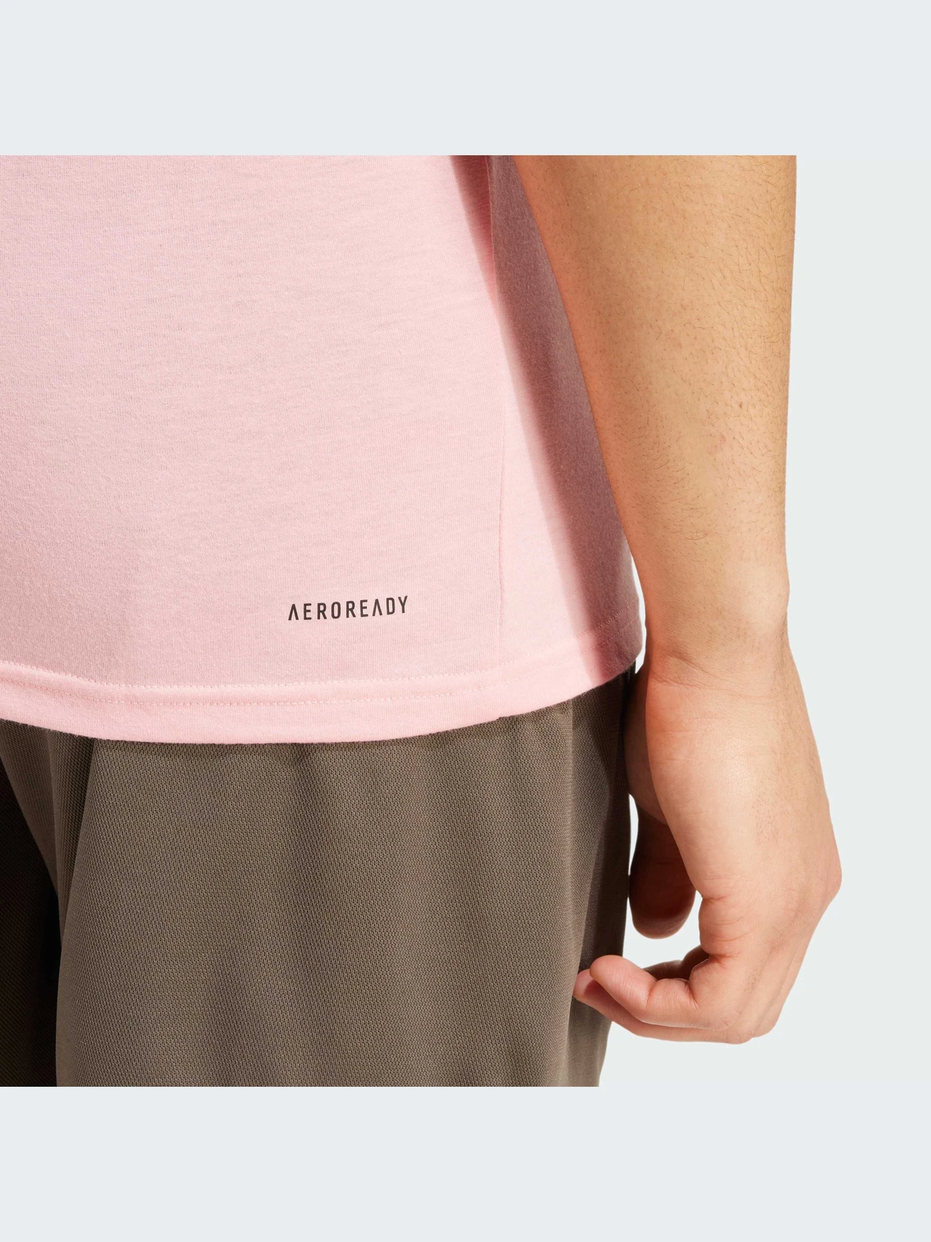 Футболки и поло Adidas модель IW3327 Футболки и поло Adidas модель IW3327 Фото