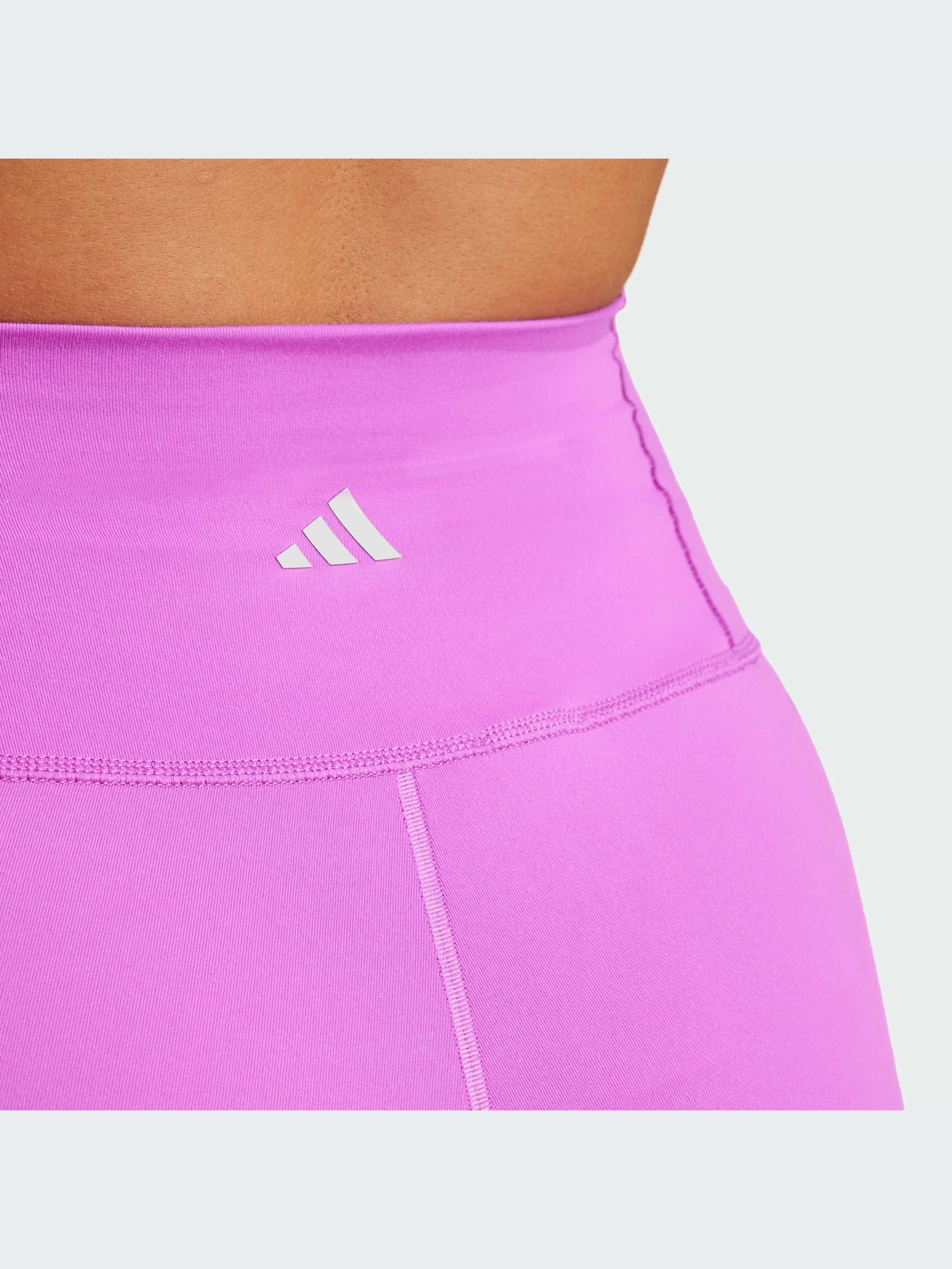 Шорты Adidas модель IX0186 Шорты Adidas модель IX0186 Фото