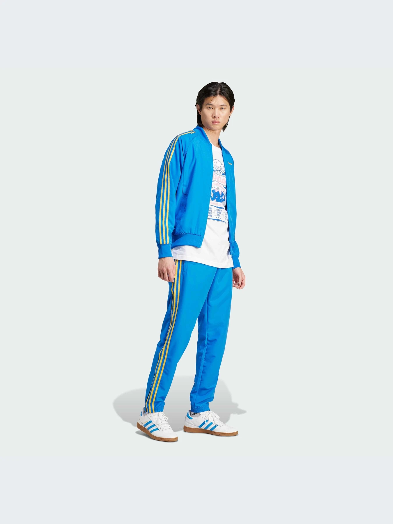 Худи и свитшоты Adidas Adicolor модель IW3235 Худи и свитшоты Adidas Adicolor модель IW3235 Фото