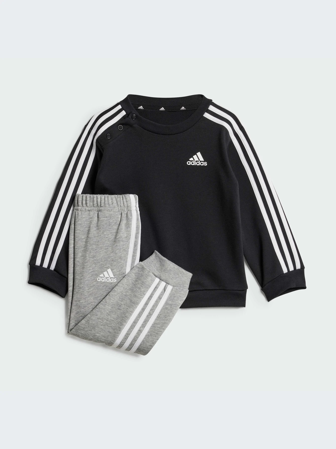 Костюмы Adidas модель IV7391 Костюмы Adidas модель IV7391 Фото