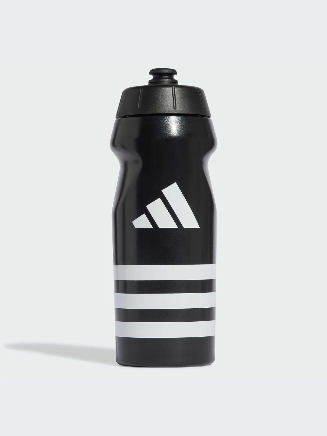 Бутылки Adidas Tiro модель IW4617 Бутылки Adidas Tiro модель IW4617 Фото