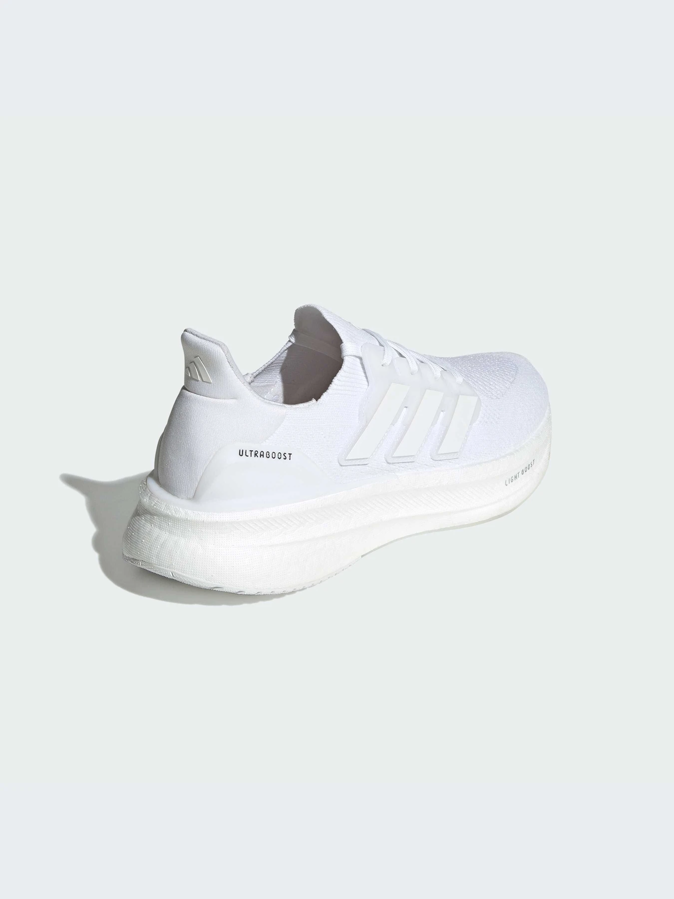 Кроссовки Adidas Ultraboost модель ID8813 Фото
