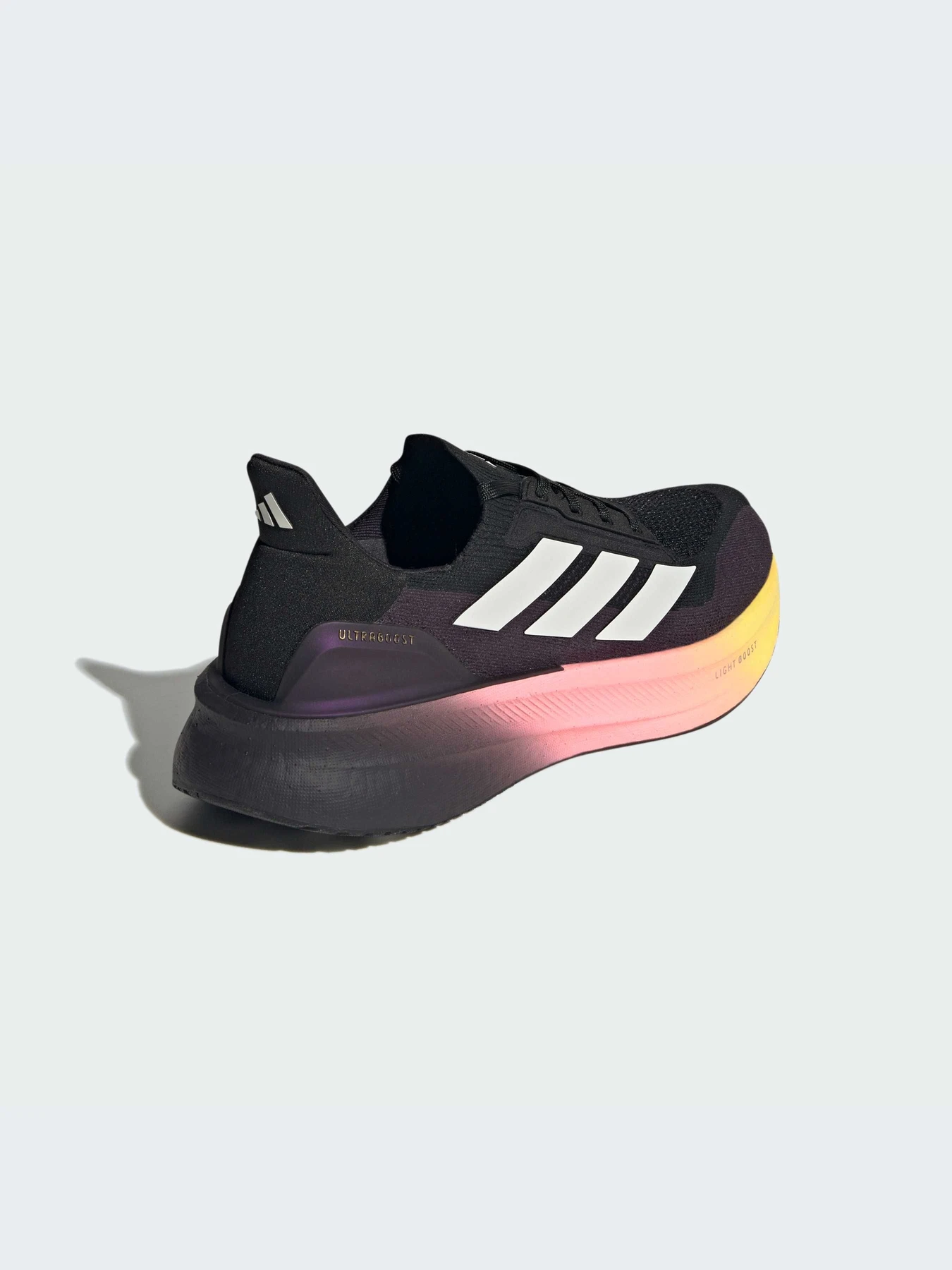 Кроссовки Adidas Ultraboost модель JI1332 Фото