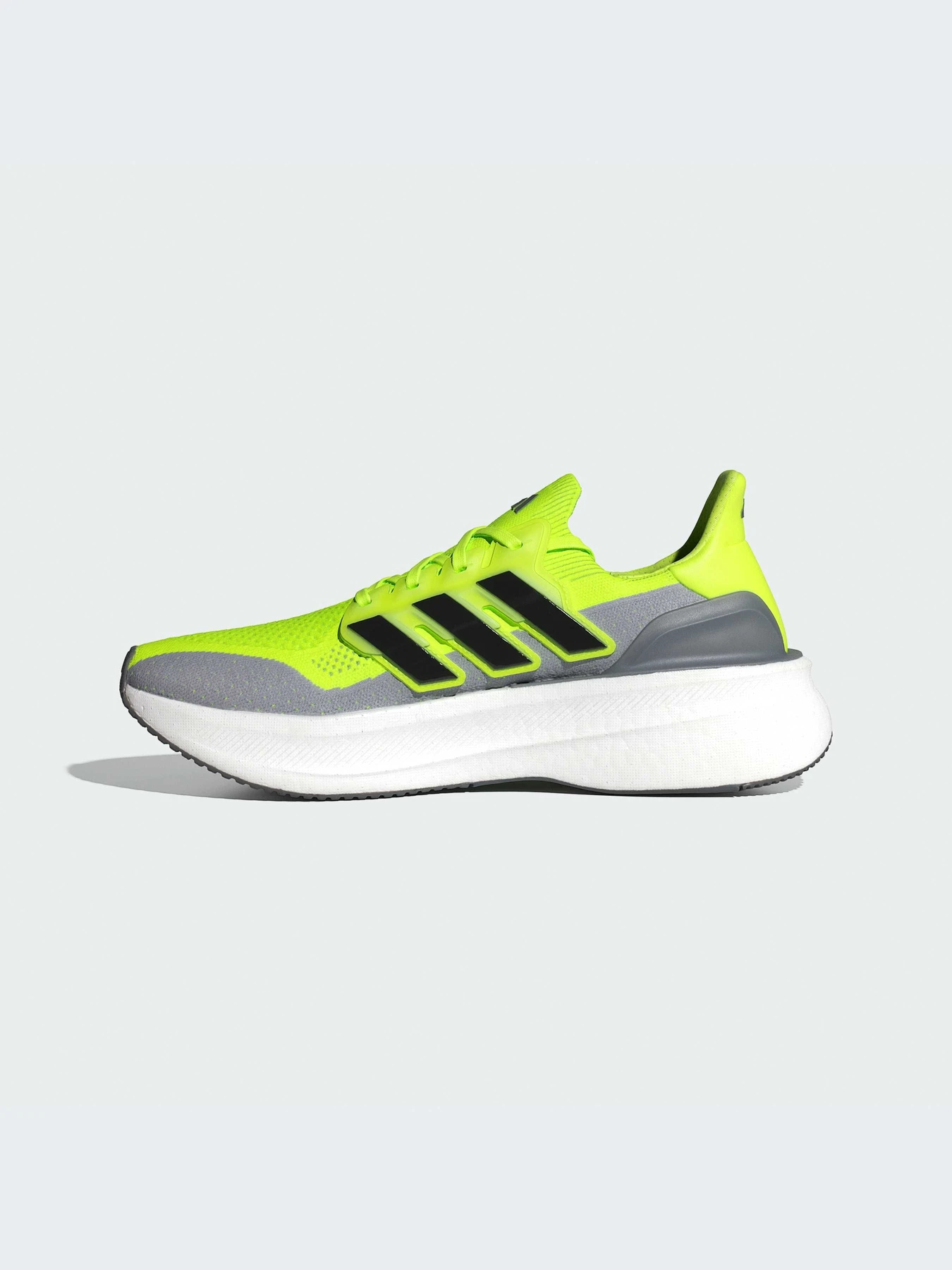 Кроссовки Adidas Ultraboost модель ID8819 Кроссовки Adidas Ultraboost модель ID8819 Фото