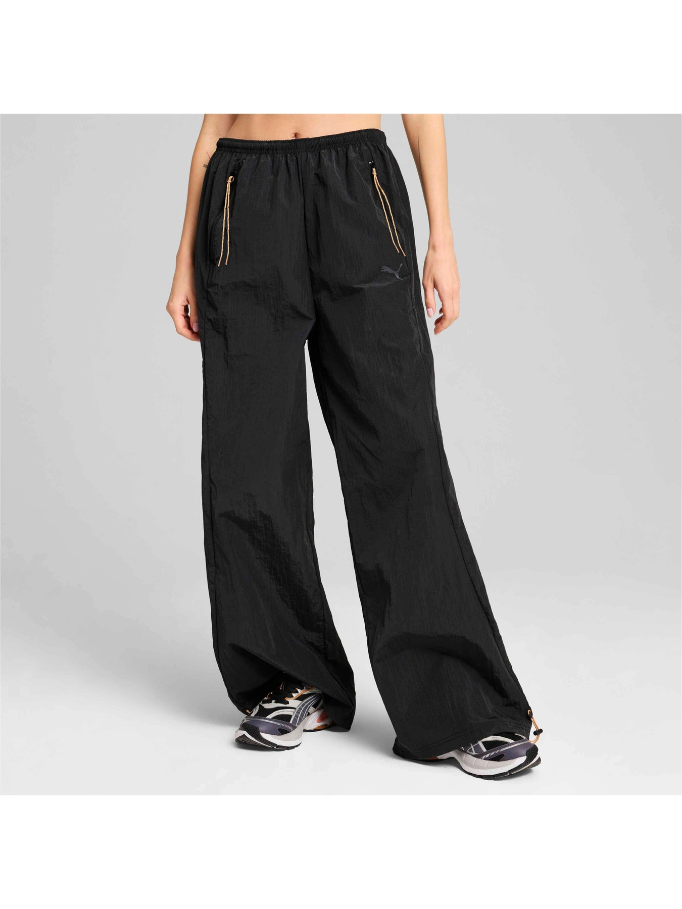 Брюки PUMA Dare To Parachute Pants модель 626647 Брюки PUMA Dare To Parachute Pants модель 626647 Фото