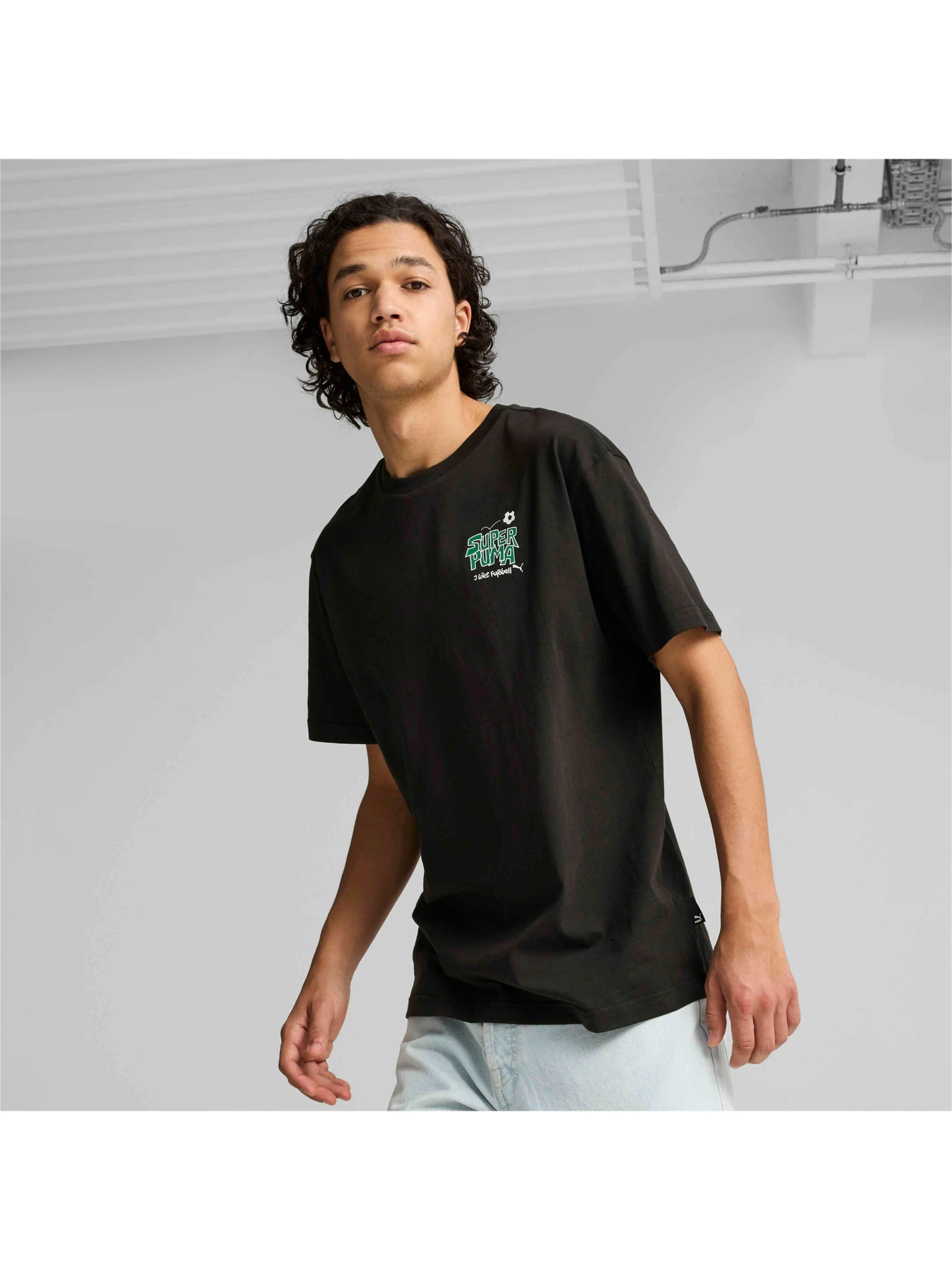Футболки і поло PUMA Graphics Super Tee модель 628007 Футболки і поло PUMA Graphics Super Tee модель 628007 Фото