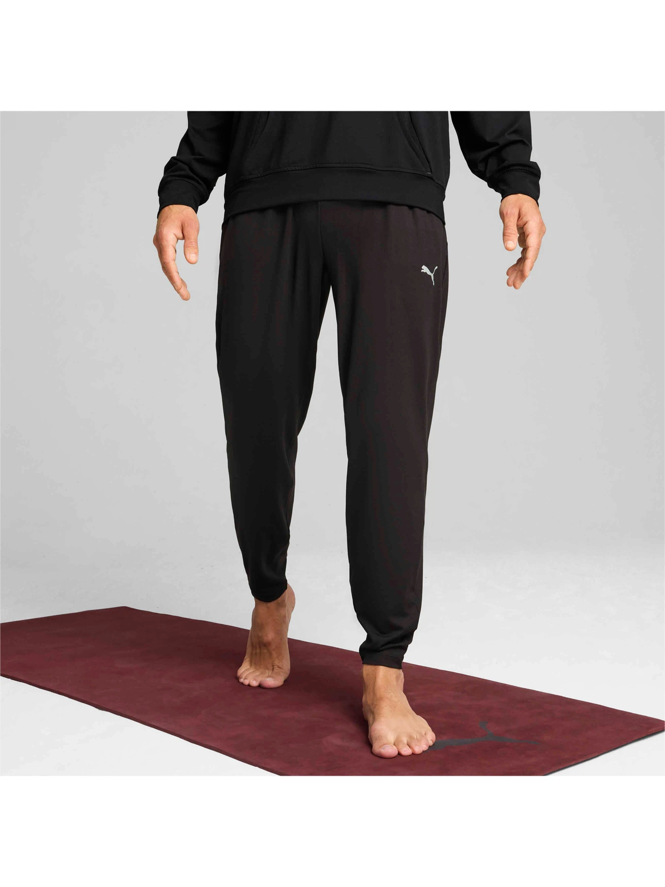 Штани PUMA Foundations Tapered Pant модель 525742 Штани PUMA Foundations Tapered Pant модель 525742 Фото