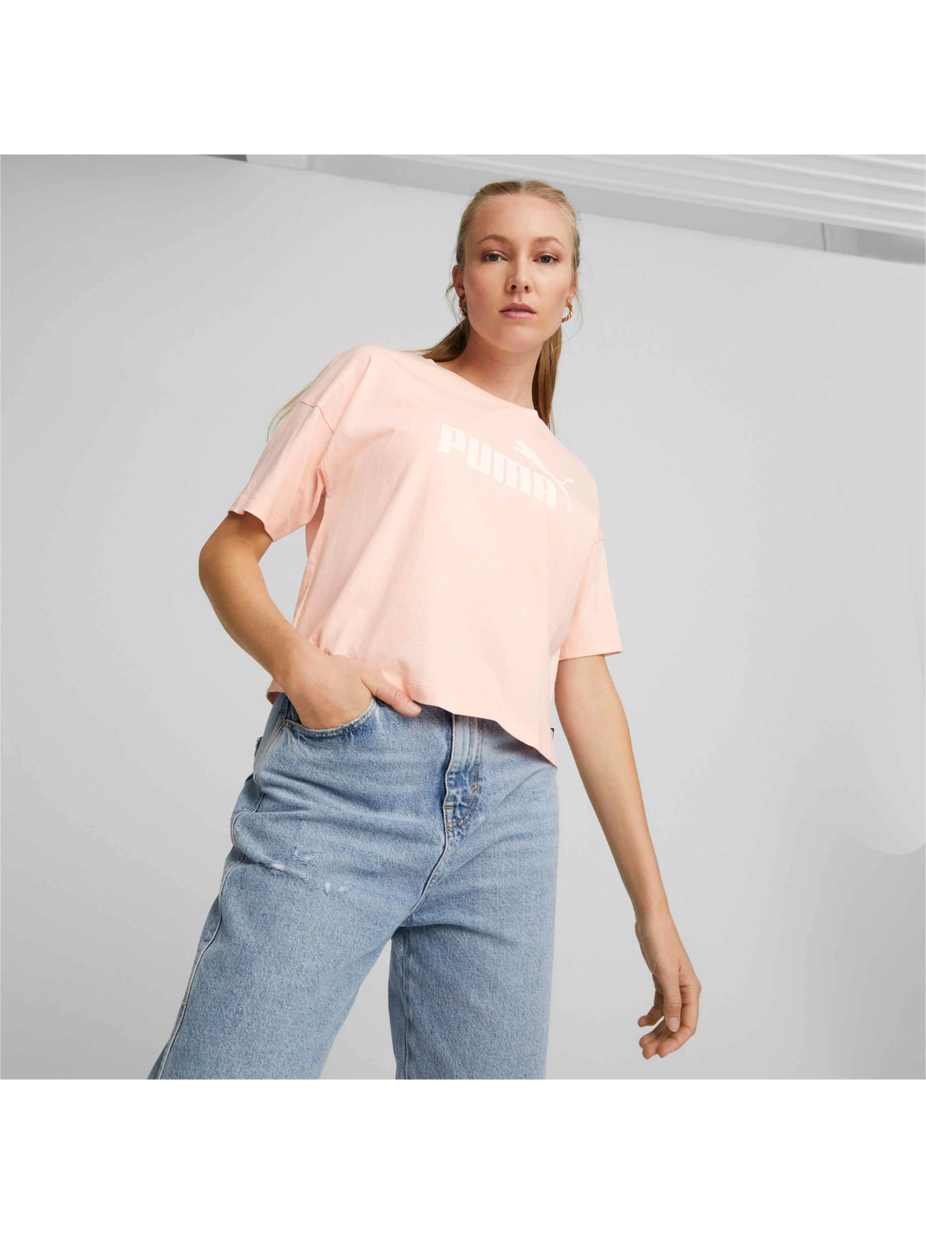 Футболки і поло PUMA Ess Cropped Logo Tee модель 586866 Фото