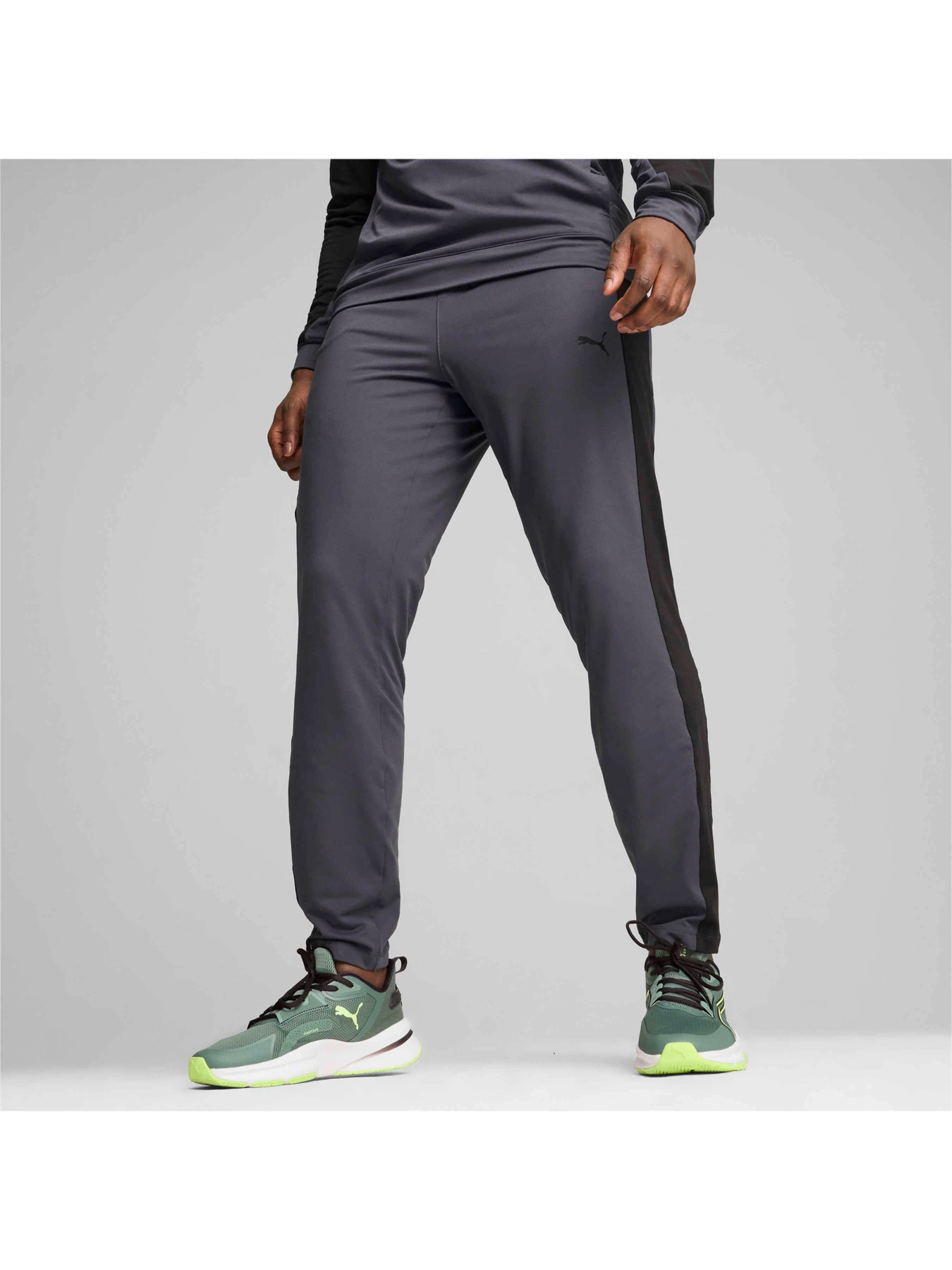 Брюки PUMA M Cloudspun Jogger модель 525717 Брюки PUMA M Cloudspun Jogger модель 525717 Фото
