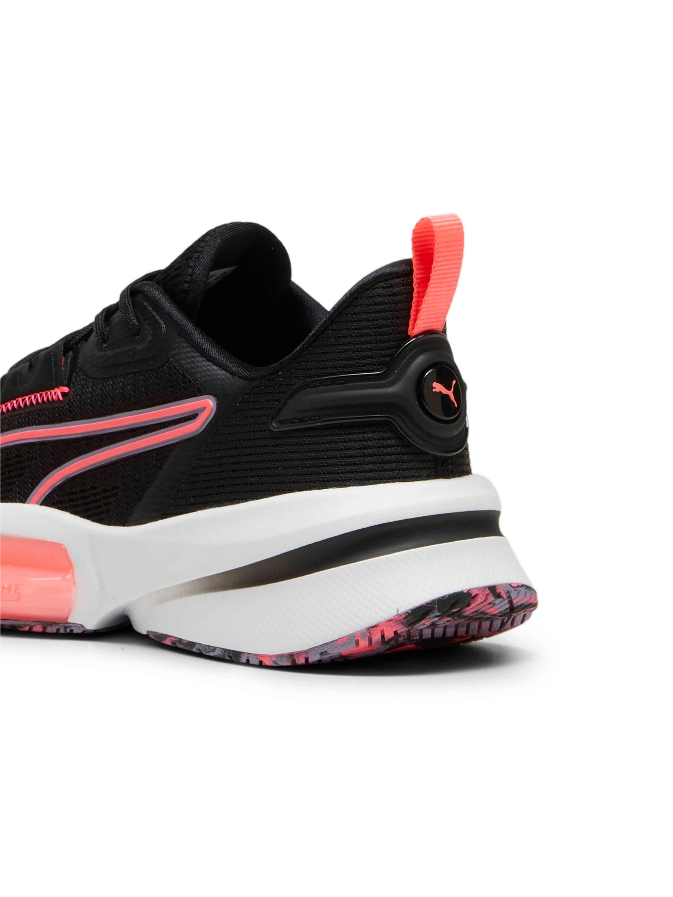Кроссовки PUMA Pwrframe Tr 3 Wns Hypernat модель 310143 Кроссовки PUMA Pwrframe Tr 3 Wns Hypernat модель 310143 Фото