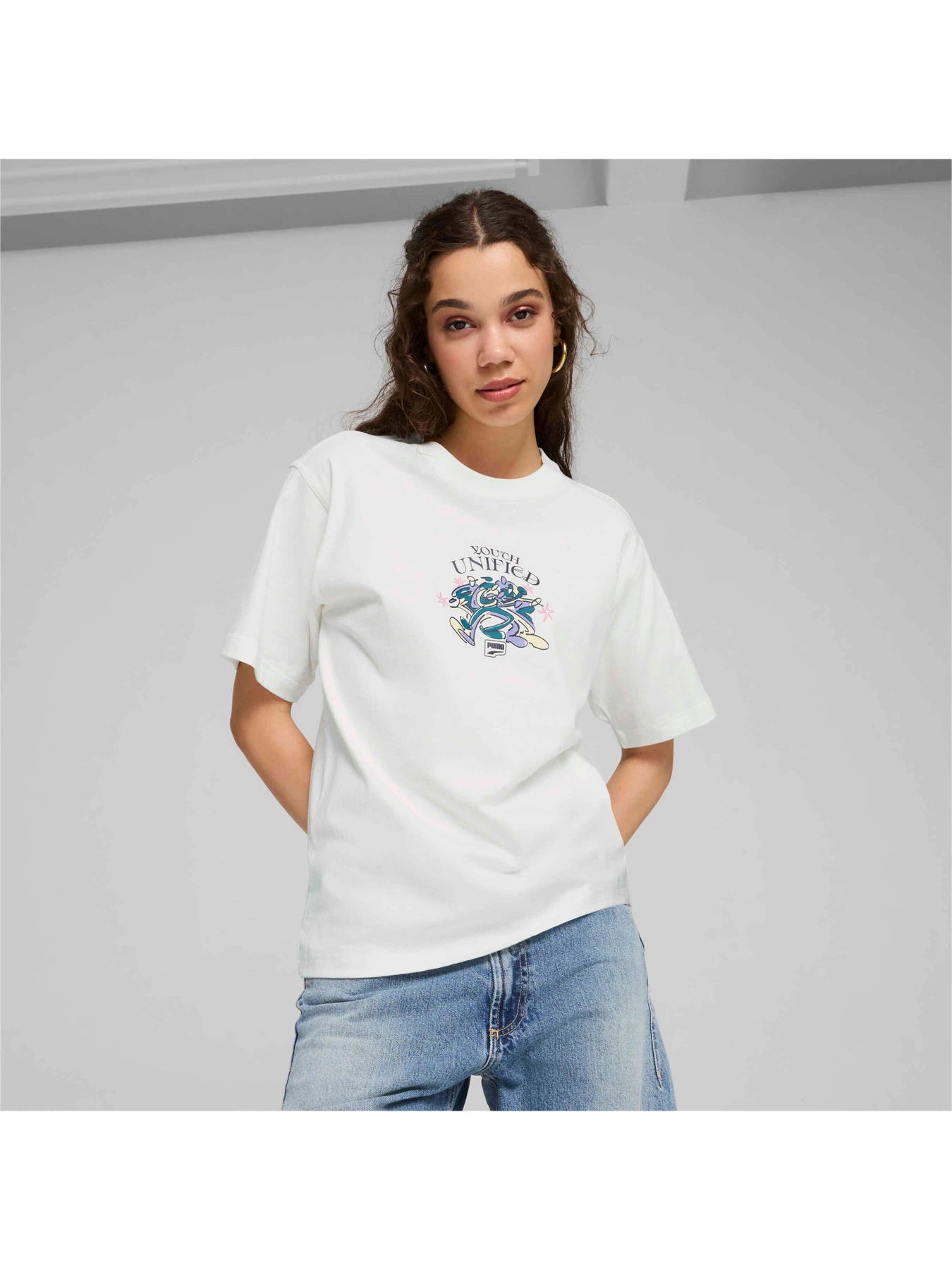 Футболки и поло PUMA Downtown Relaxed Graphic Tee модель 626651 Футболки и поло PUMA Downtown Relaxed Graphic Tee модель 626651 Фото