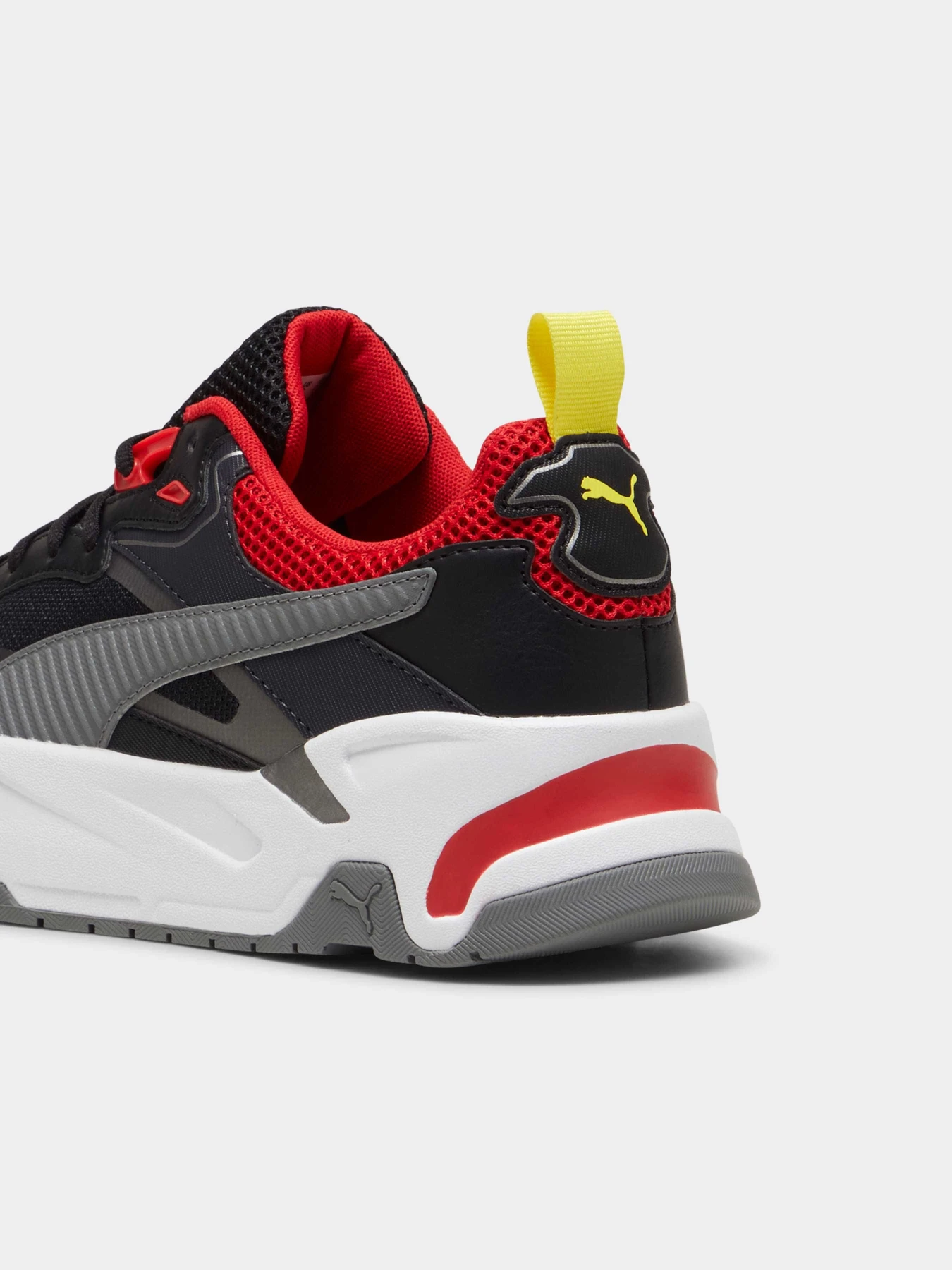Кросівки PUMA Ferrari Trinity модель 308577 Фото