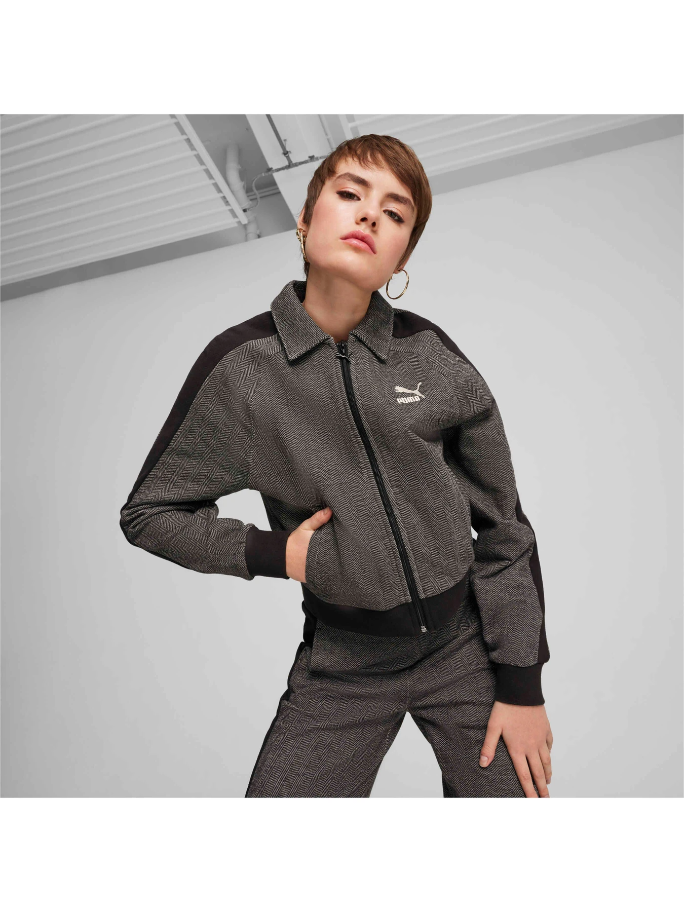 Худі та світшоти PUMA T7 Track Jacket модель 626797 Худі та світшоти PUMA T7 Track Jacket модель 626797 Фото