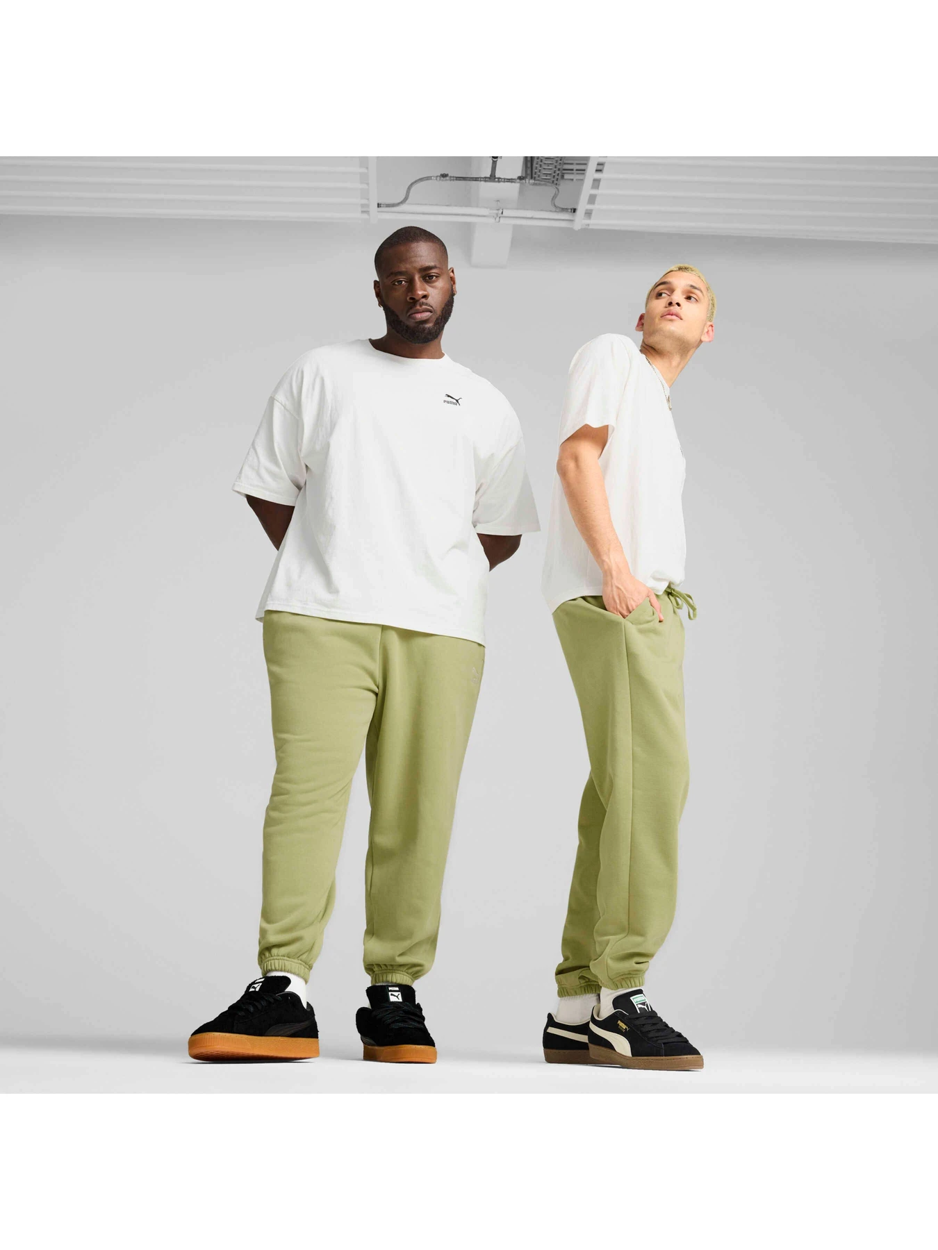 Брюки PUMA Classics Sweatpants модель 535597 Фото