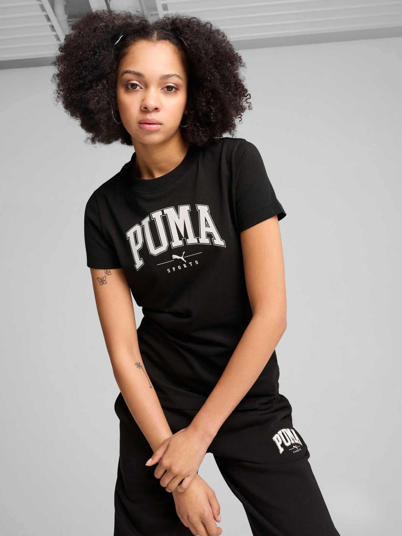 Футболки і поло PUMA Squad Graphic Tee модель 681537 Футболки і поло PUMA Squad Graphic Tee модель 681537 Фото