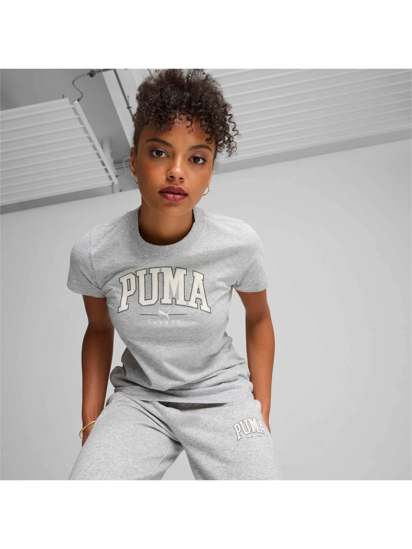 Футболки і поло PUMA Squad Graphic Tee модель 681537 Футболки і поло PUMA Squad Graphic Tee модель 681537 Фото