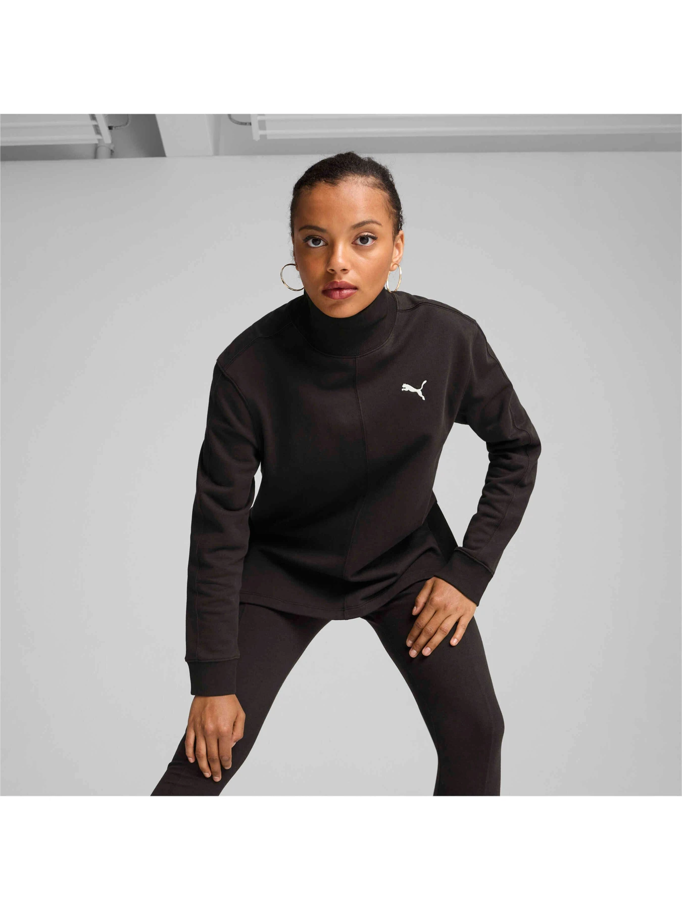 Свитры и кардиганы PUMA Her High Neck Crew Tr модель 681629 Фото