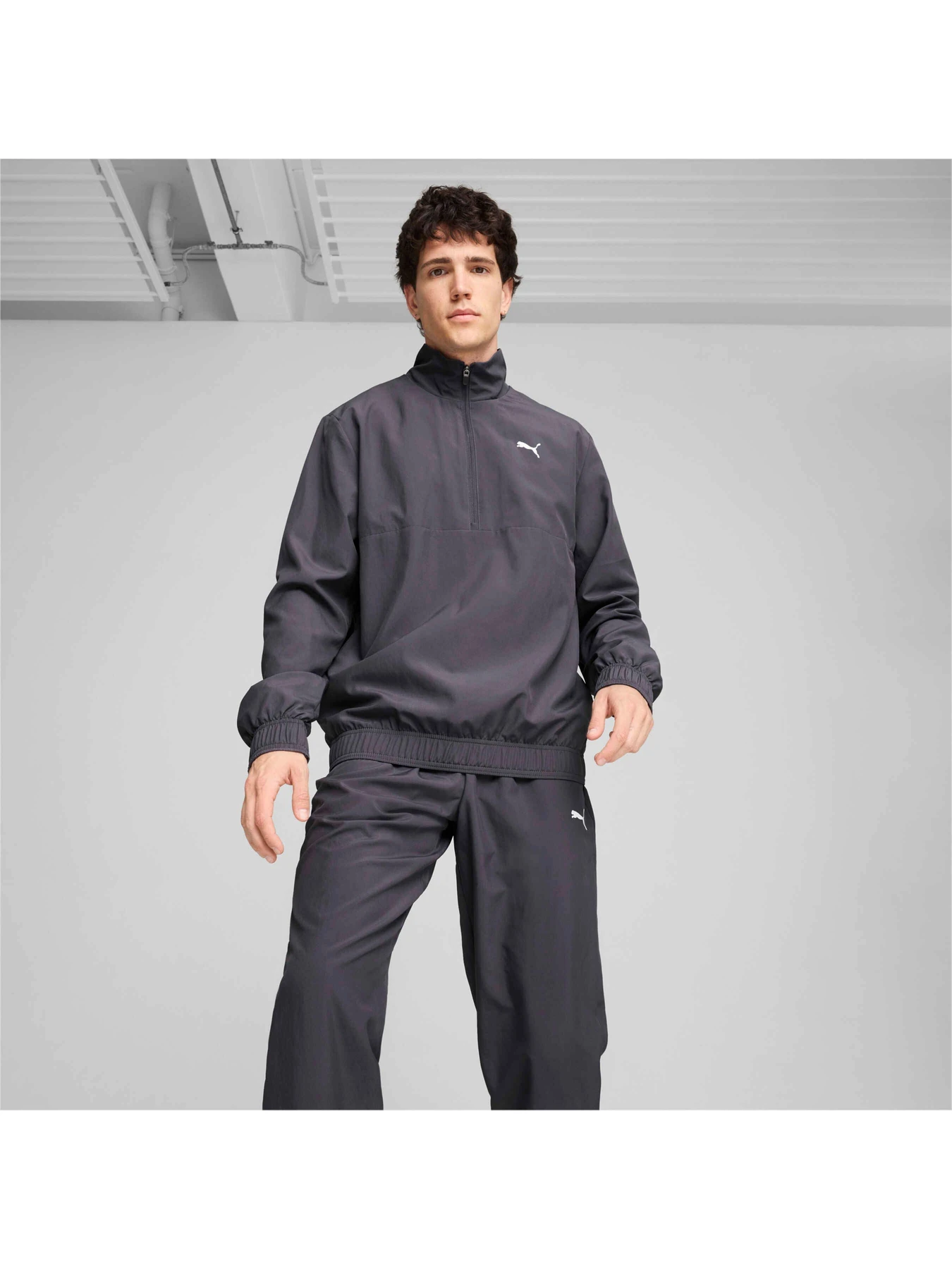 Костюмы PUMA Woven Half-zip Tracksuit модель 682717 Костюмы PUMA Woven Half-zip Tracksuit модель 682717 Фото