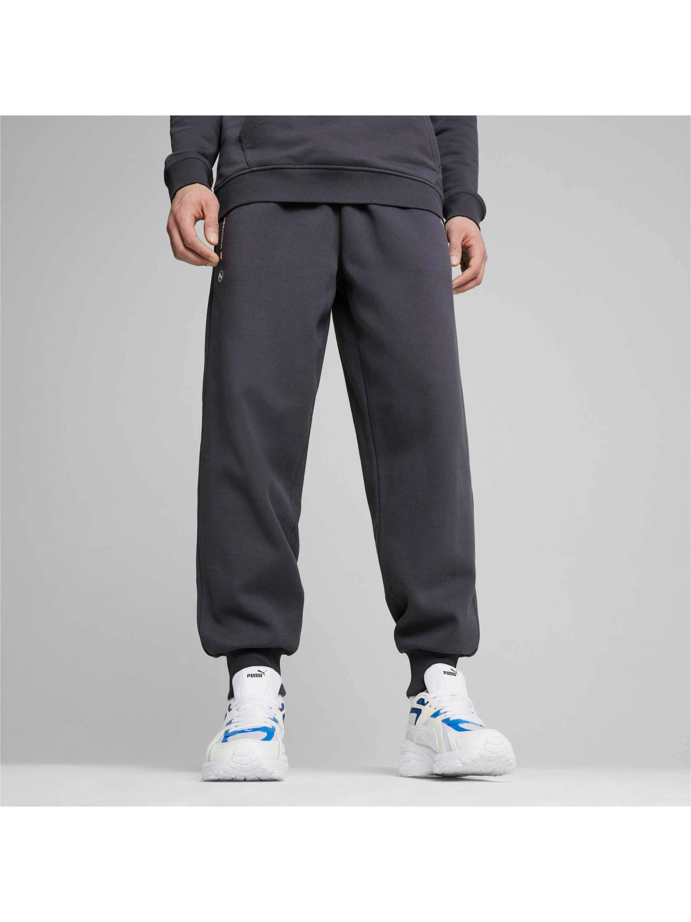 Брюки PUMA Bmw Mms Ess+ Pants Fleece модель 627499 Брюки PUMA Bmw Mms Ess+ Pants Fleece модель 627499 Фото